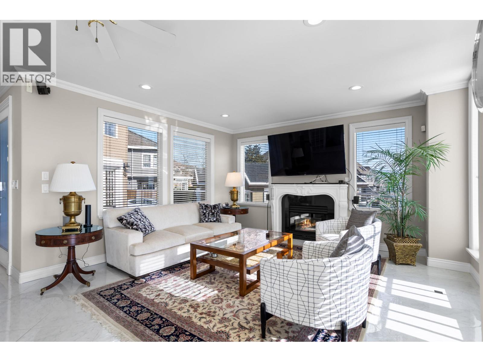 745 Capital Court, Port Coquitlam, British Columbia  V3C 6E4 - Photo 7 - R3100197