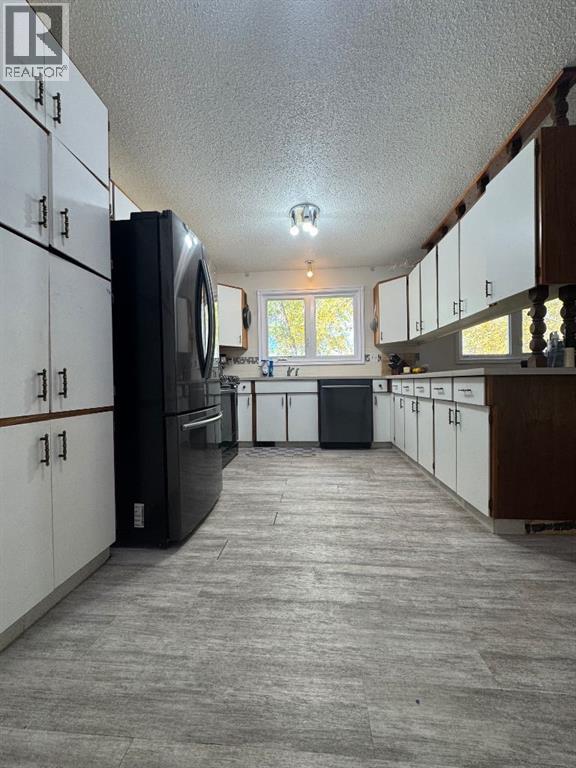 3807 62 Street, Camrose, Alberta  T4V 3B5 - Photo 4 - A2259086