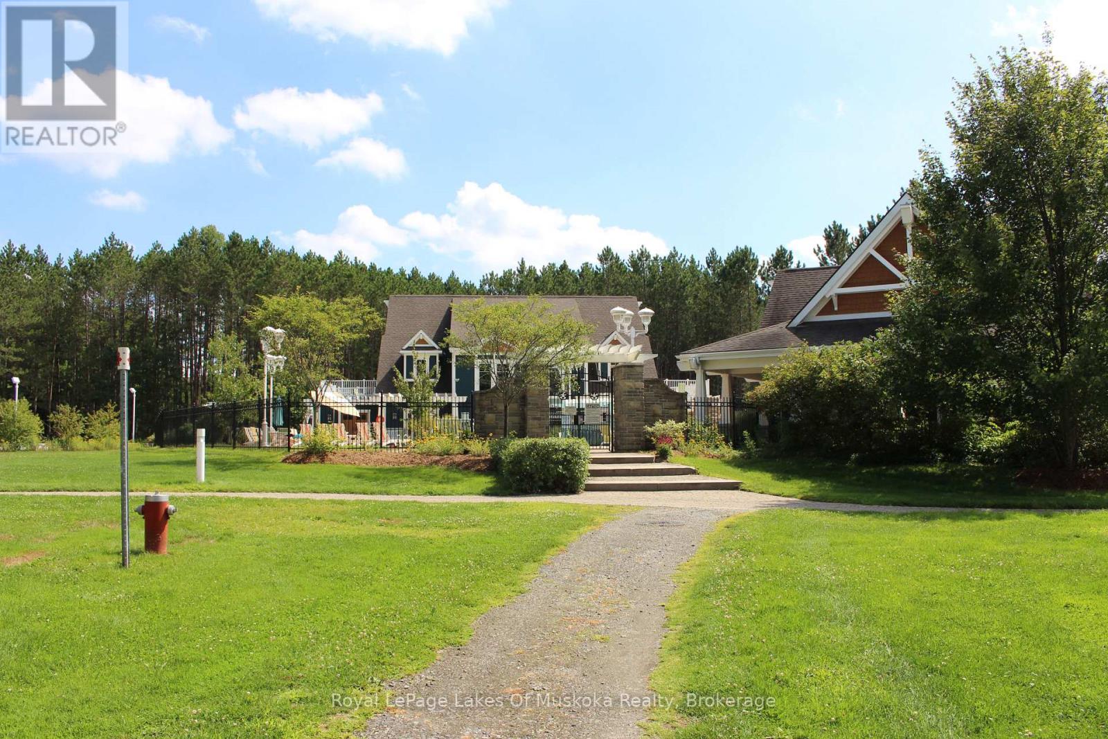 V1, W1 - 1020 Birch Glen Road, Lake Of Bays (Mclean), Ontario  P0B 1A0 - Photo 4 - X12888884