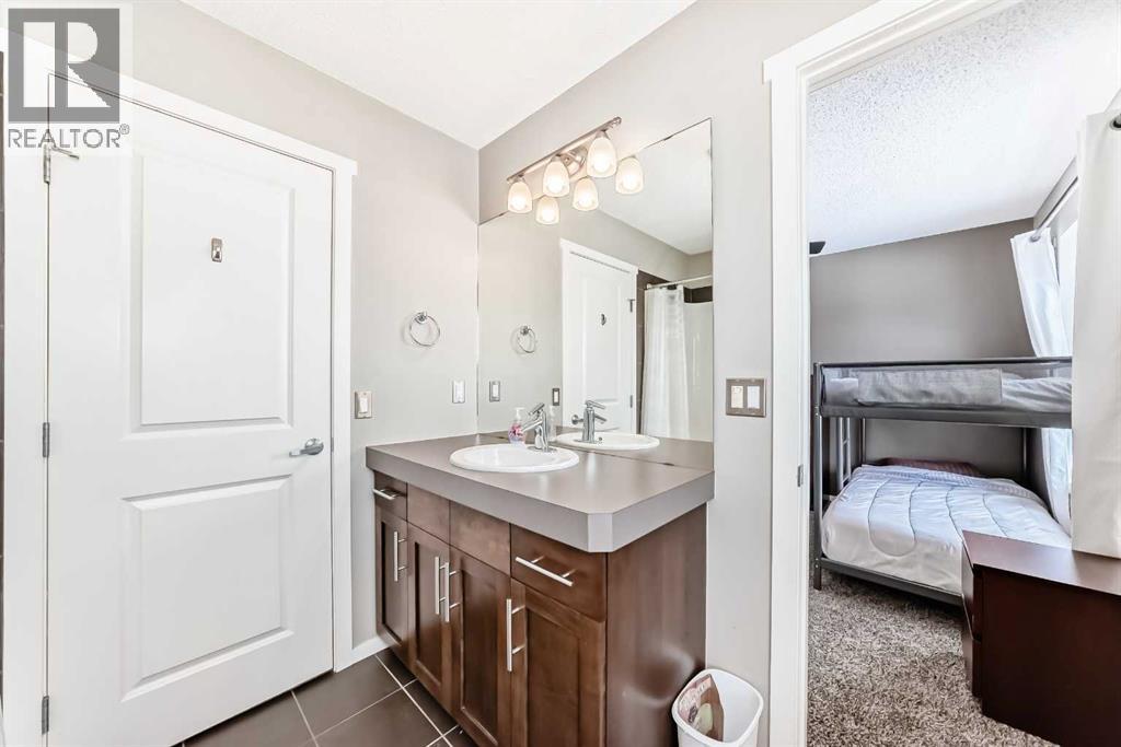 63 Chapalina Square Se, Calgary, Alberta  T2X 0L5 - Photo 28 - A2293389