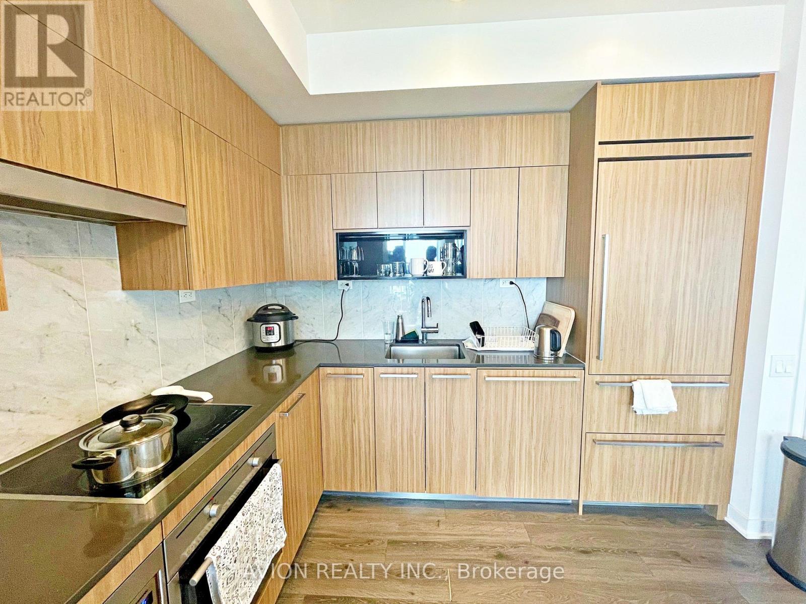 3505 - 70 Queens Wharf Road, Toronto, Ontario  M5V 0J2 - Photo 10 - C12888804