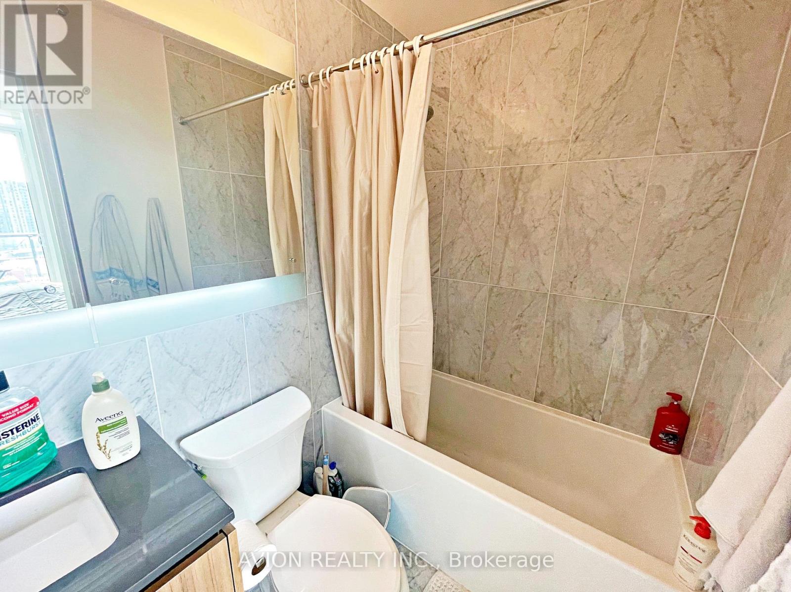 3505 - 70 Queens Wharf Road, Toronto, Ontario  M5V 0J2 - Photo 13 - C12888804