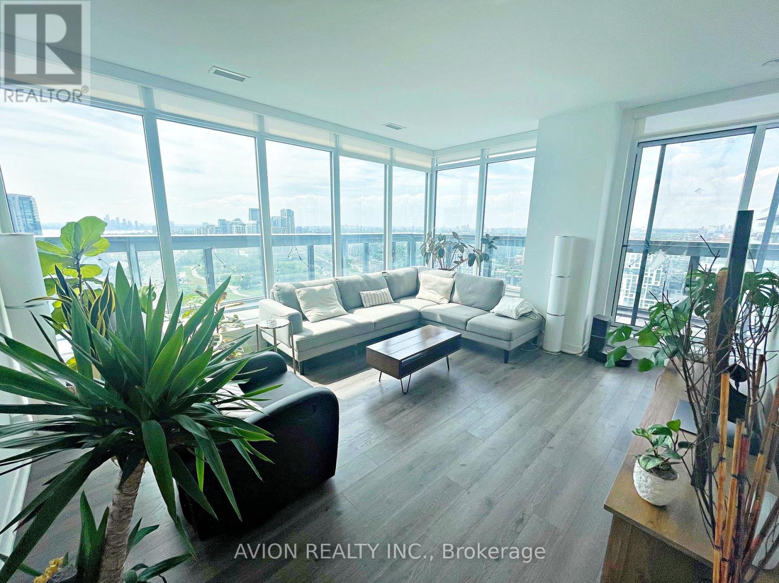 3505 - 70 Queens Wharf Road, Toronto, Ontario  M5V 0J2 - Photo 3 - C12888804