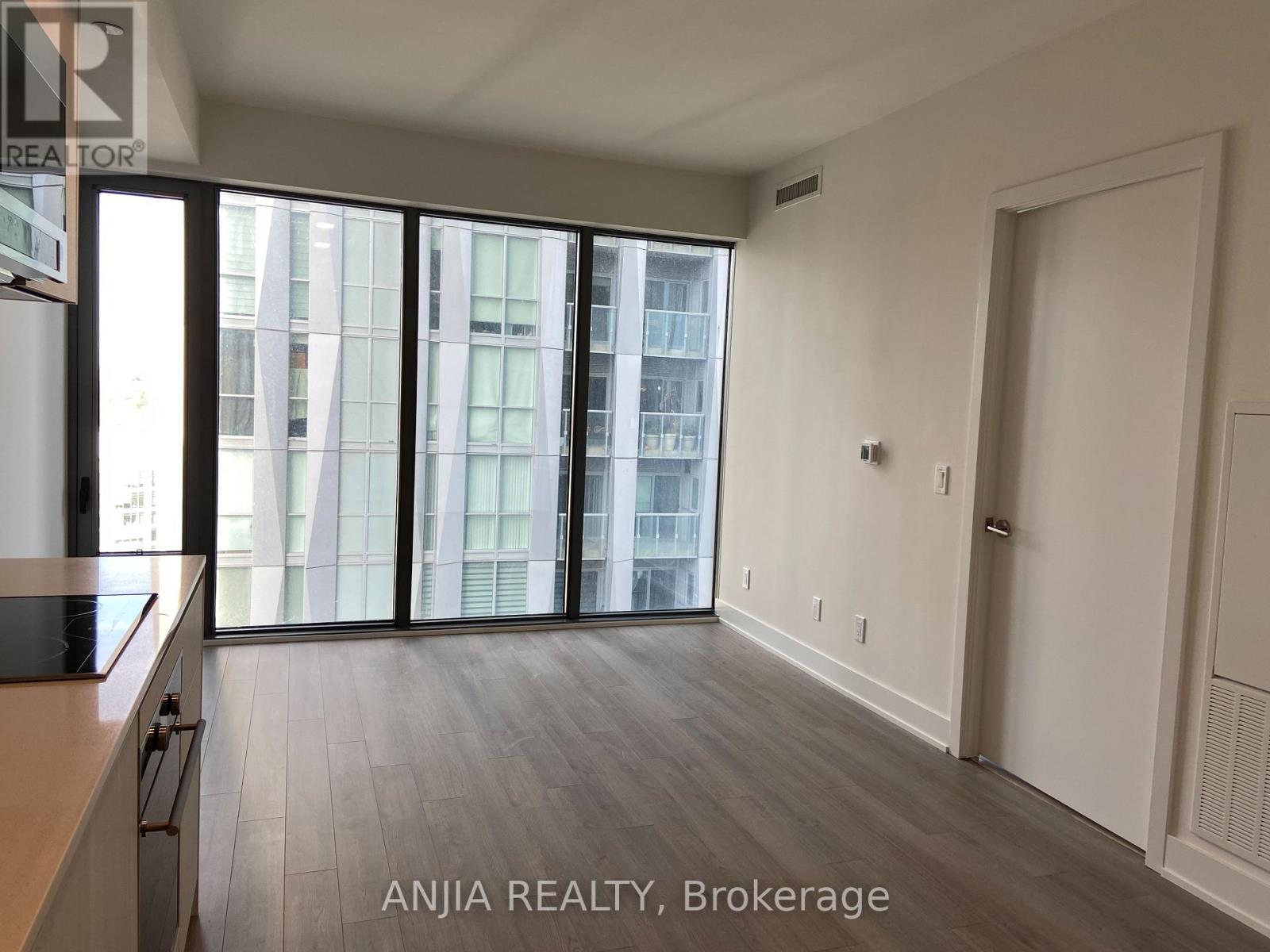 2001 - 8 Cumberland Street, Toronto (Annex), Ontario  M4W 0B6 - Photo 2 - C12888850