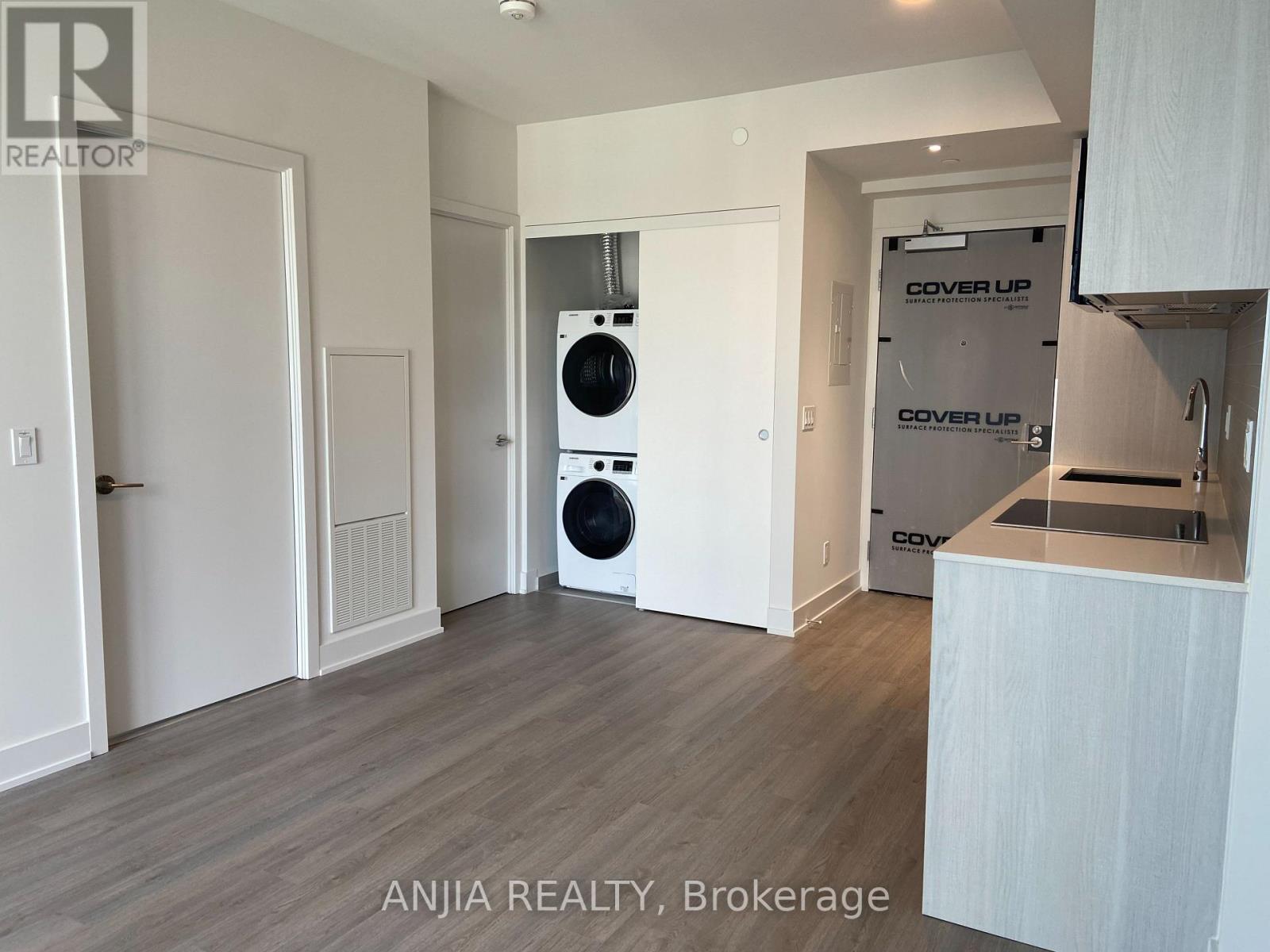 2001 - 8 Cumberland Street, Toronto (Annex), Ontario  M4W 0B6 - Photo 3 - C12888850