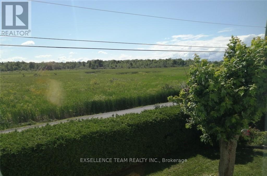 105 Anik Street, North Glengarry, Ontario  K0C 1A0 - Photo 7 - X12888876