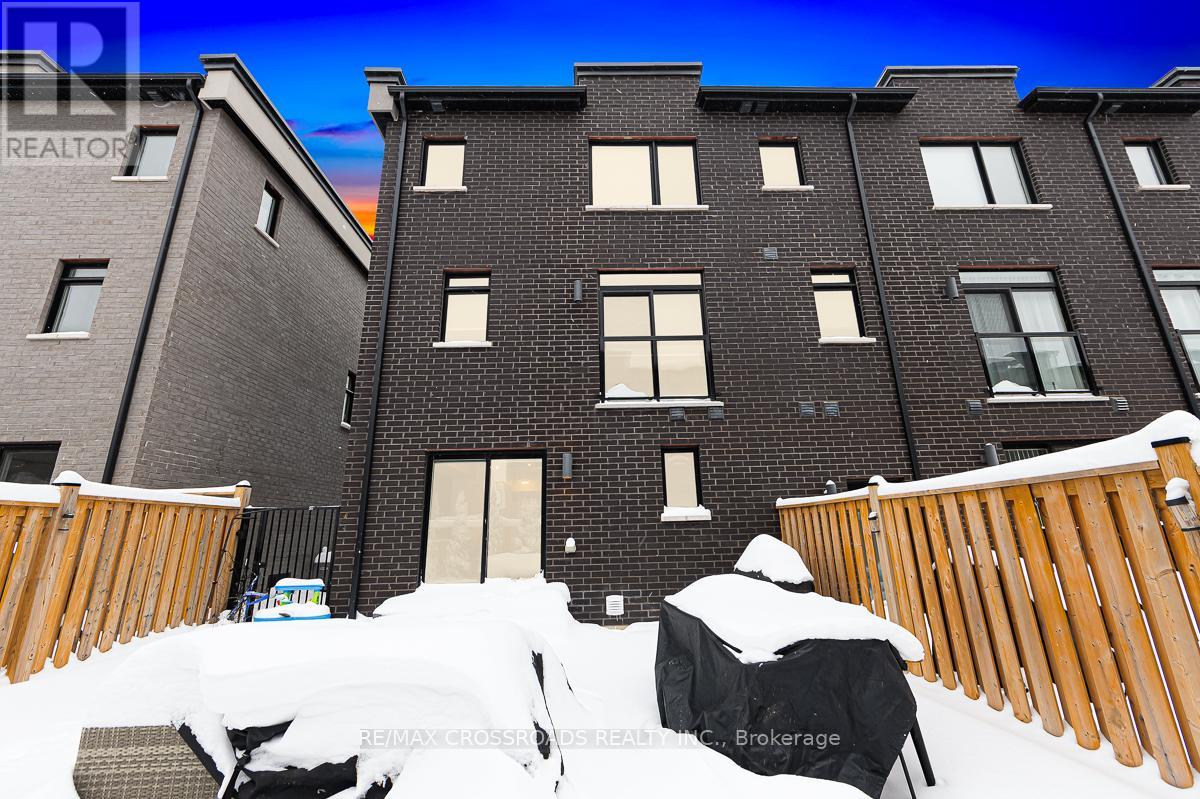 1367 Gull Crossing, Pickering, Ontario  L1W 0B7 - Photo 29 - E12844370