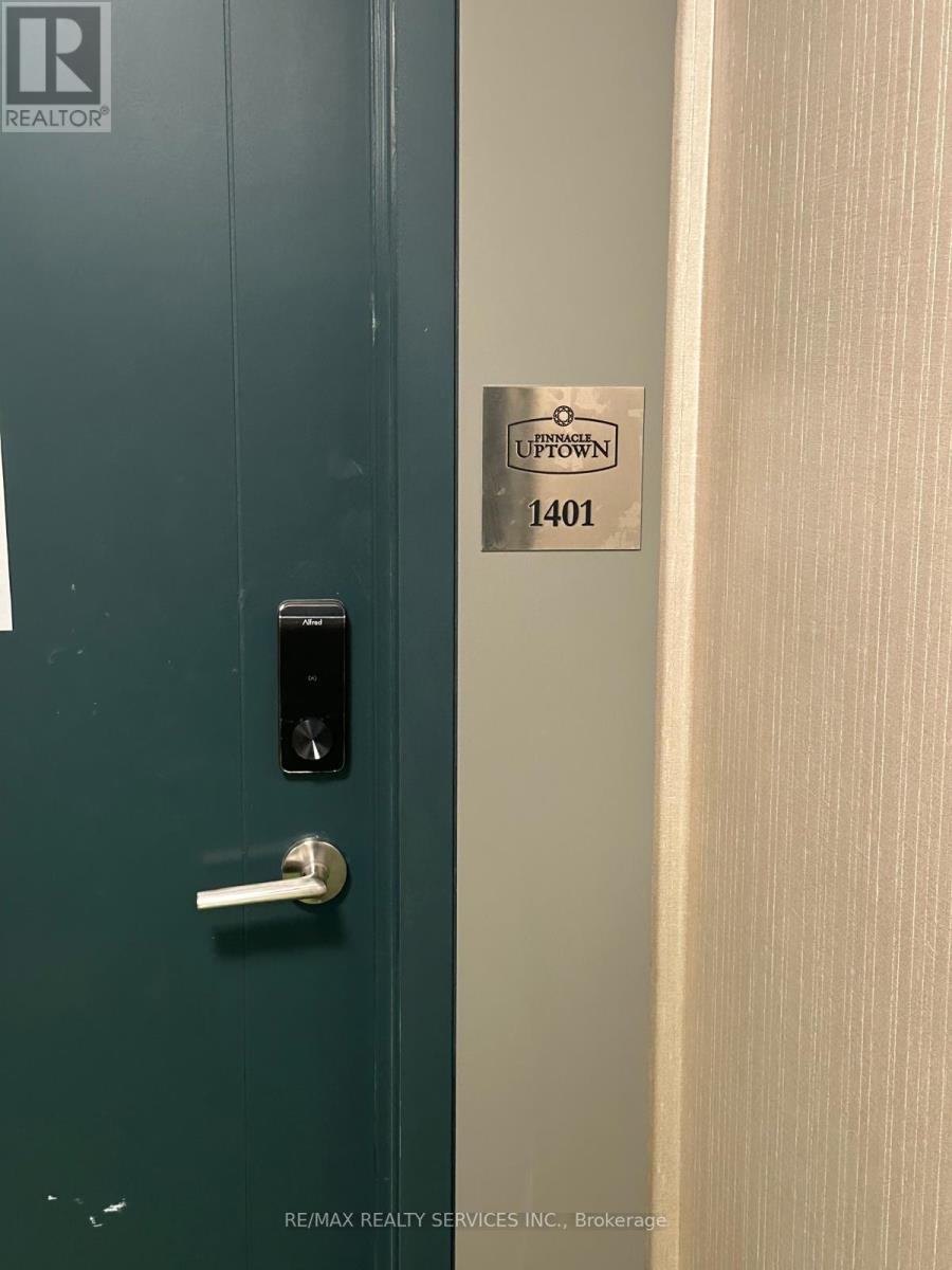 1401 - 15 Watergarden Drive, Mississauga, Ontario  L5R 1B2 - Photo 5 - W12826622