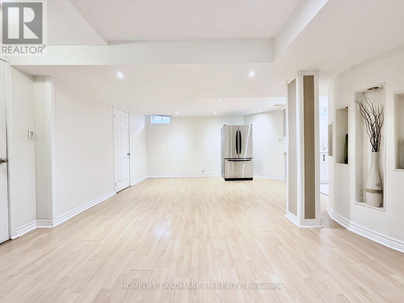 5 Victoria Wood Avenue, Markham, Ontario  L6E 1X7 - Photo 23 - N12888774