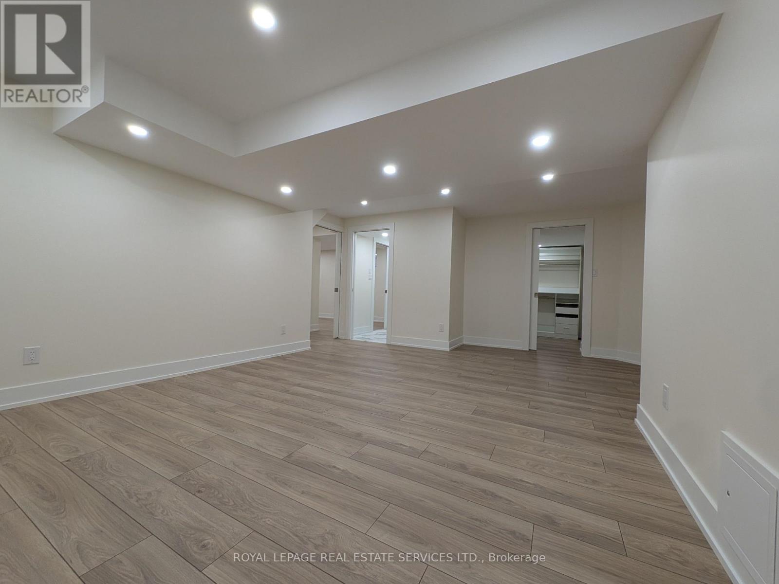 65 Villagewood Court, Vaughan, Ontario  L4L 8V9 - Photo 14 - N12888796