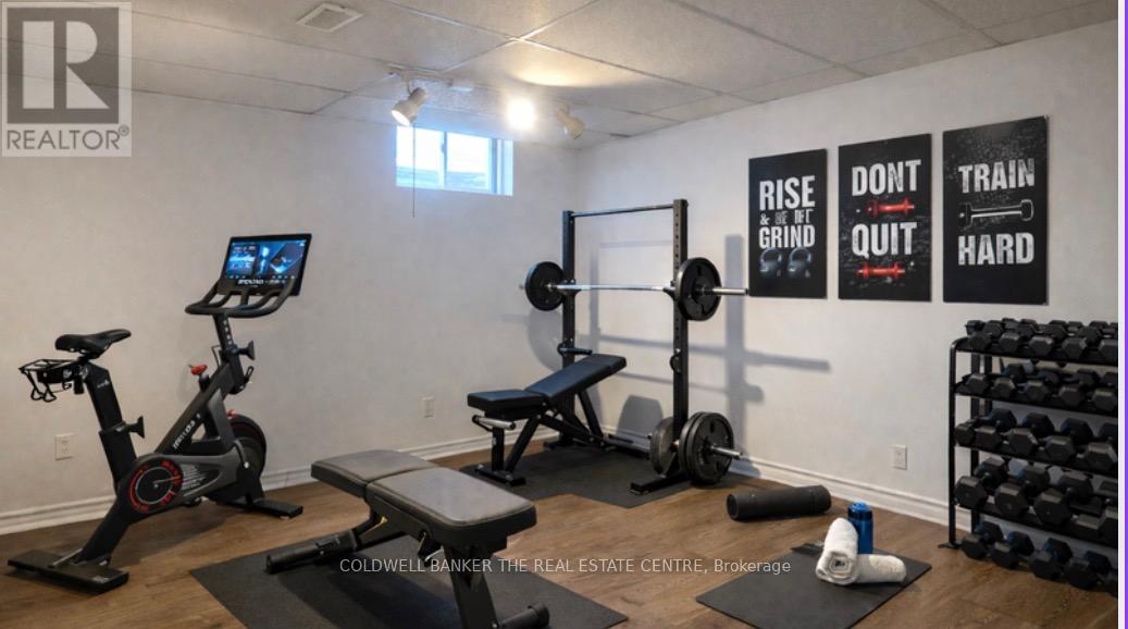 94 Buchanan Street, Barrie, Ontario  L4M 6B7 - Photo 12 - S12888820