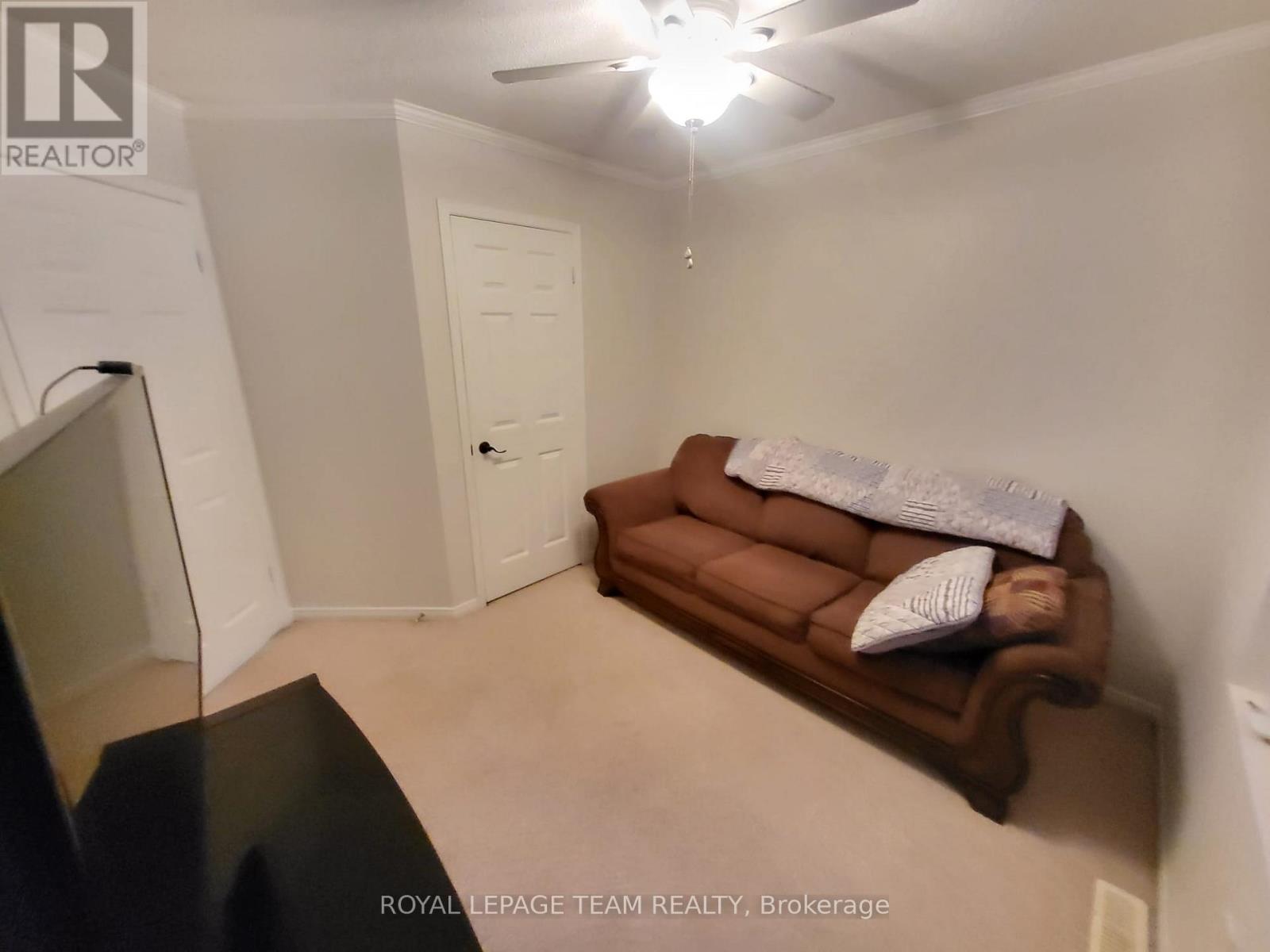 7706 Alfred Street, Lambton Shores, Ontario  N0M 2L0 - Photo 12 - X12663768