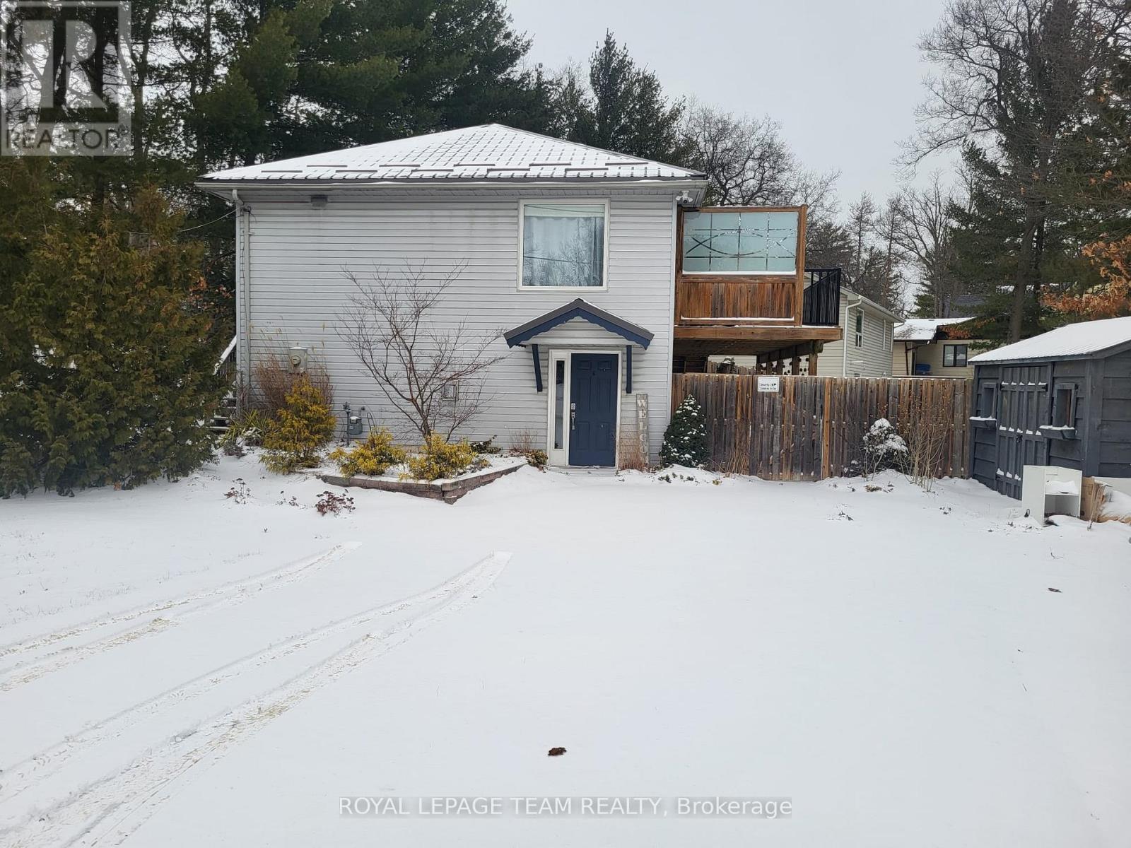 7706 Alfred Street, Lambton Shores, Ontario  N0M 2L0 - Photo 6 - X12663768