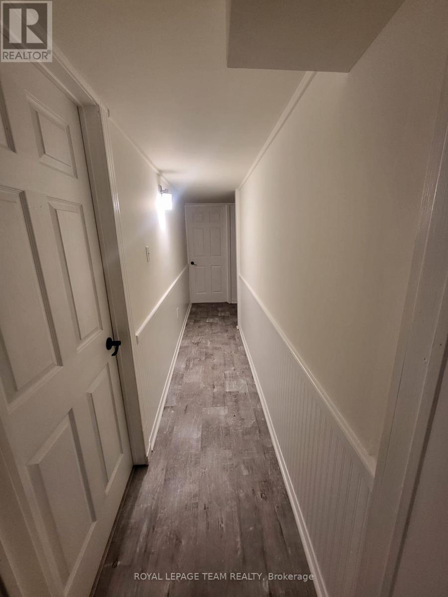 7706 Alfred Street, Lambton Shores, Ontario  N0M 2L0 - Photo 18 - X12663768