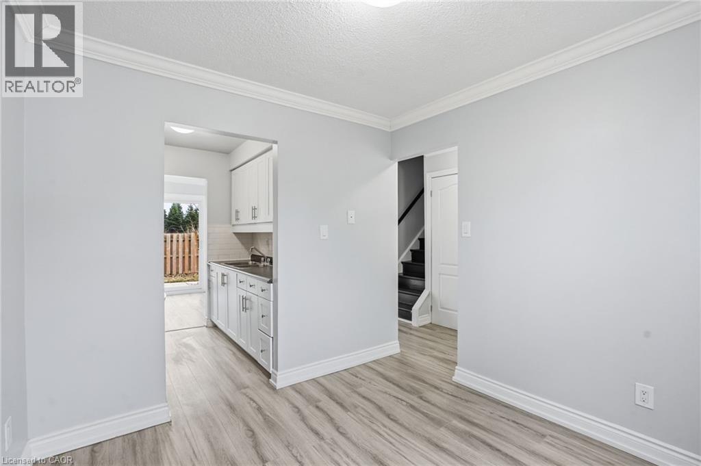 125 Limeridge Road W Unit# 8, Hamilton, Ontario  L9C 2V3 - Photo 14 - 40811077