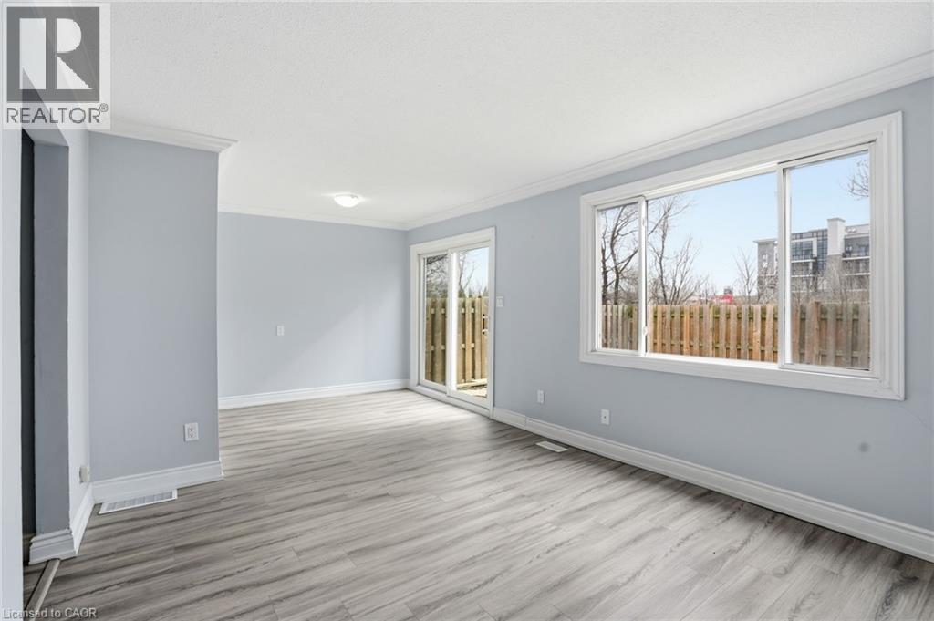 125 Limeridge Road W Unit# 8, Hamilton, Ontario  L9C 2V3 - Photo 18 - 40811077