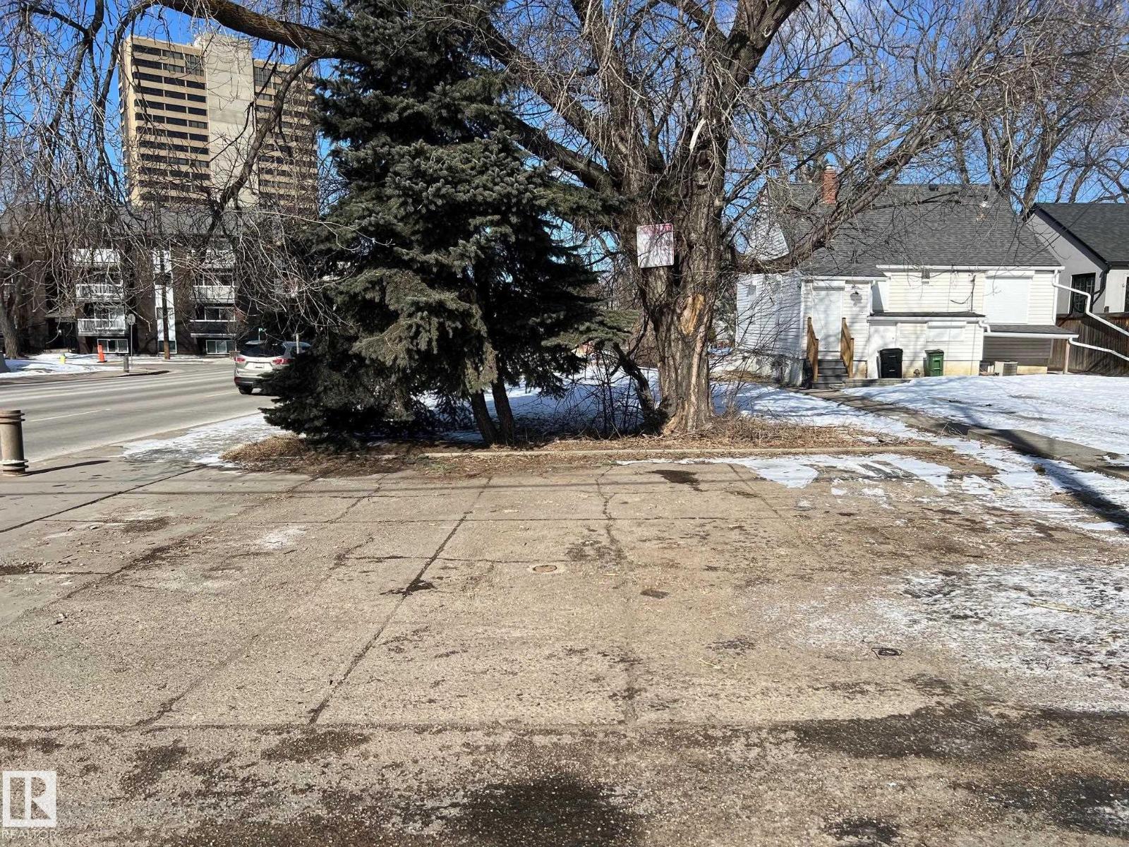 8915 99 St Nw, Edmonton, Alberta  T6E 2T2 - Photo 4 - E4477410