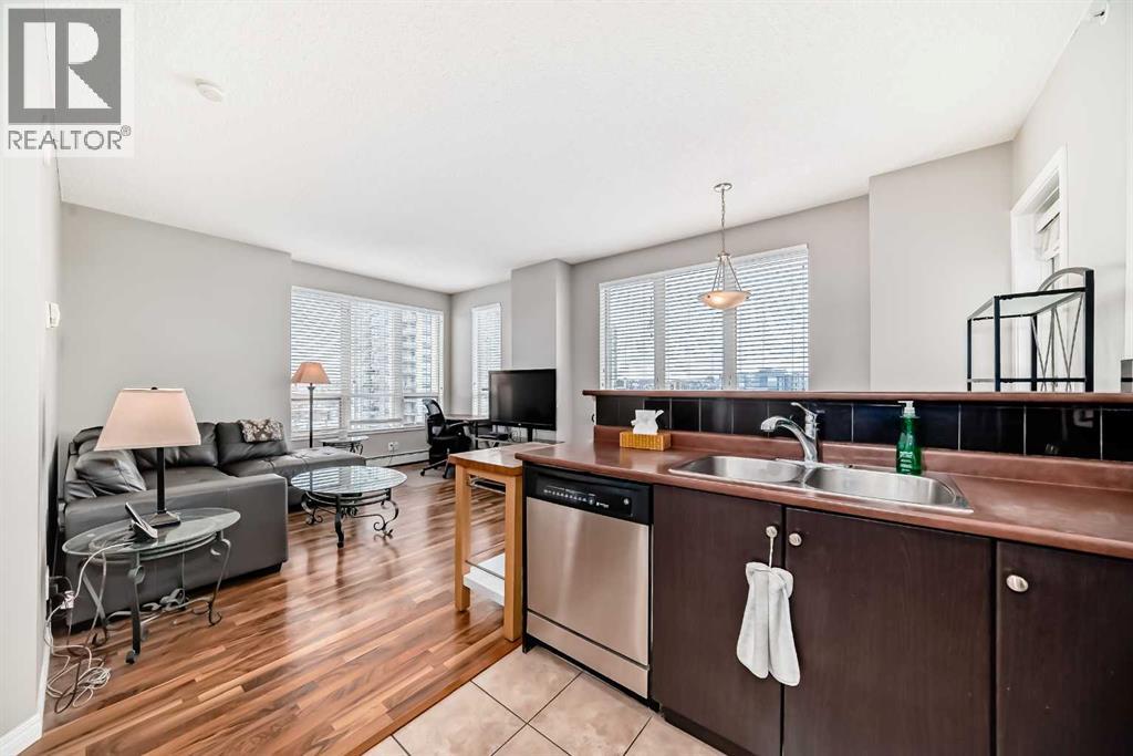1115, 1053 10 Street Sw, Calgary, Alberta  T2R 1S6 - Photo 1 - A2284435