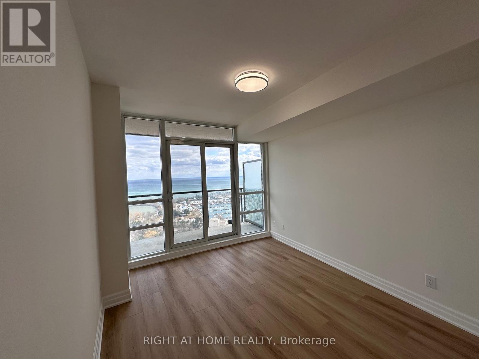 2707 - 2240 Lakeshore Boulevard W, Toronto, Ontario  M8V 0B1 - Photo 12 - W12888840