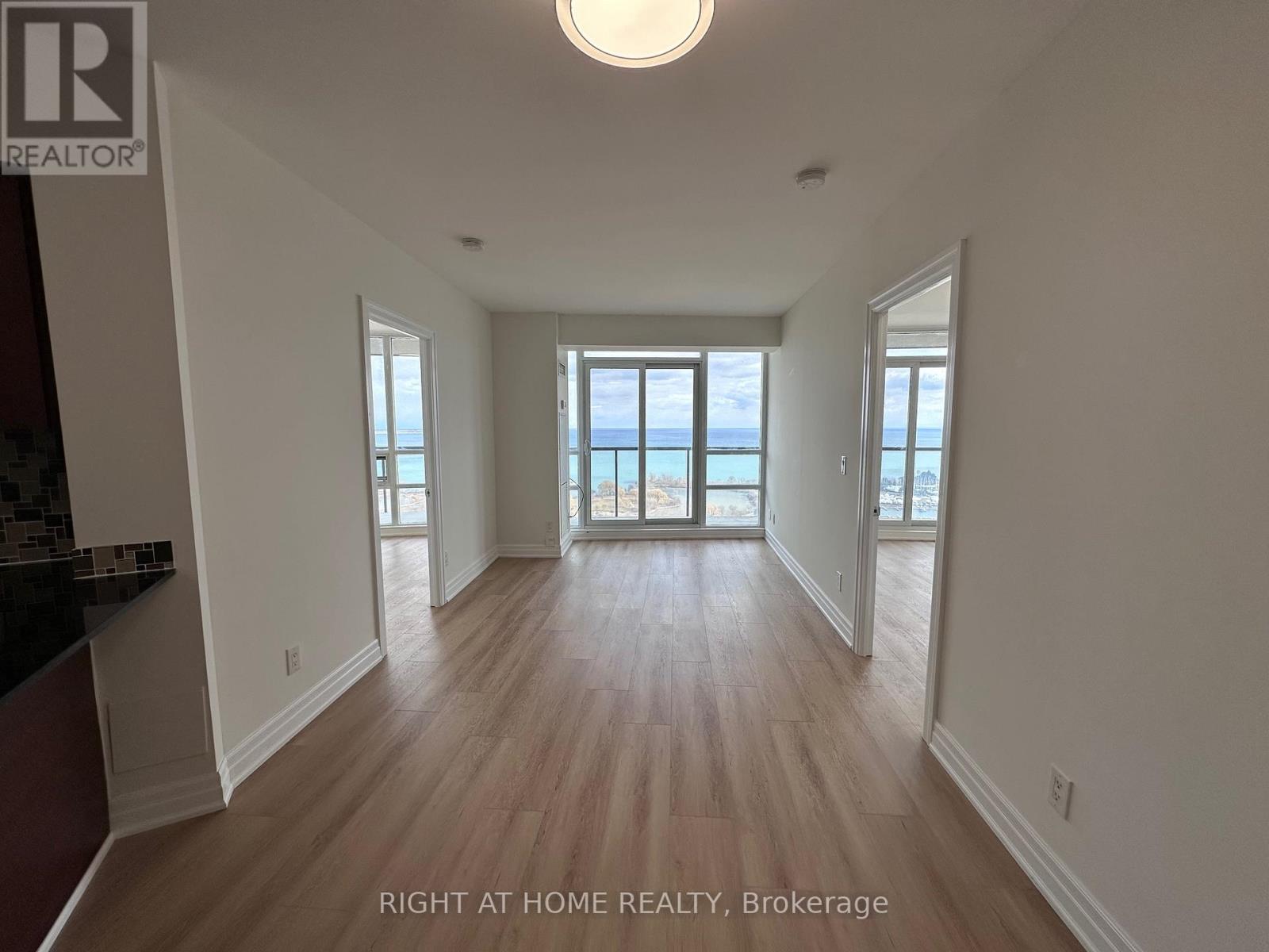 2707 - 2240 Lakeshore Boulevard W, Toronto, Ontario  M8V 0B1 - Photo 15 - W12888840