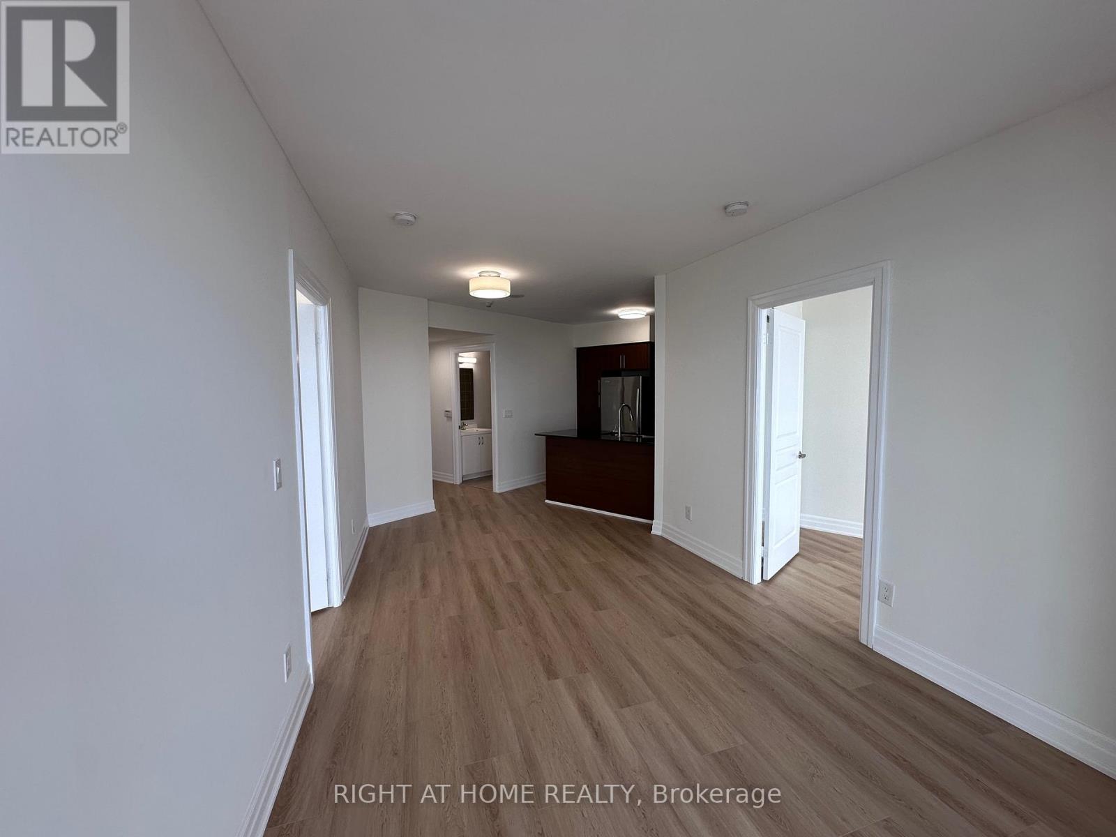 2707 - 2240 Lakeshore Boulevard W, Toronto, Ontario  M8V 0B1 - Photo 17 - W12888840