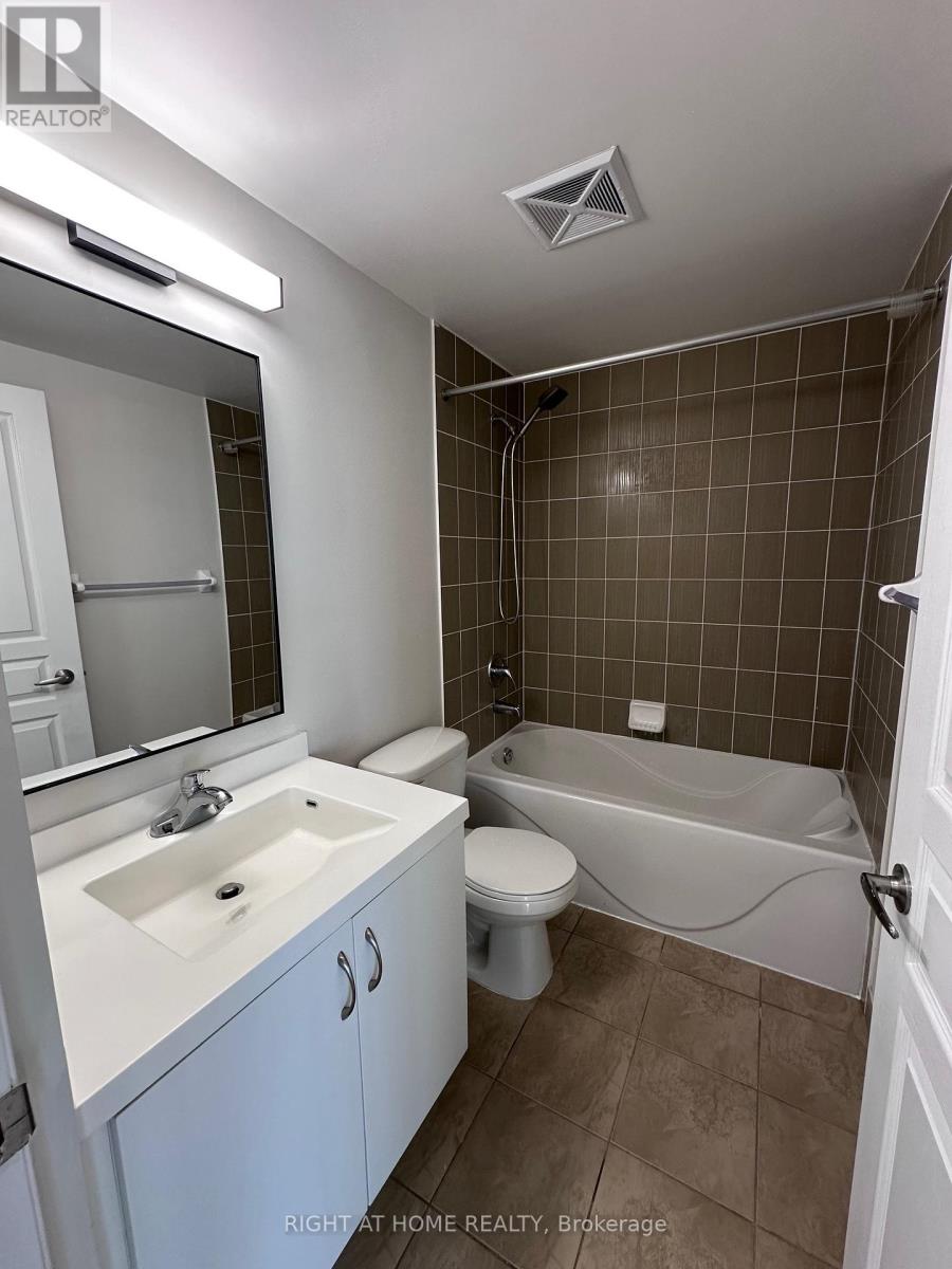 2707 - 2240 Lakeshore Boulevard W, Toronto, Ontario  M8V 0B1 - Photo 9 - W12888840