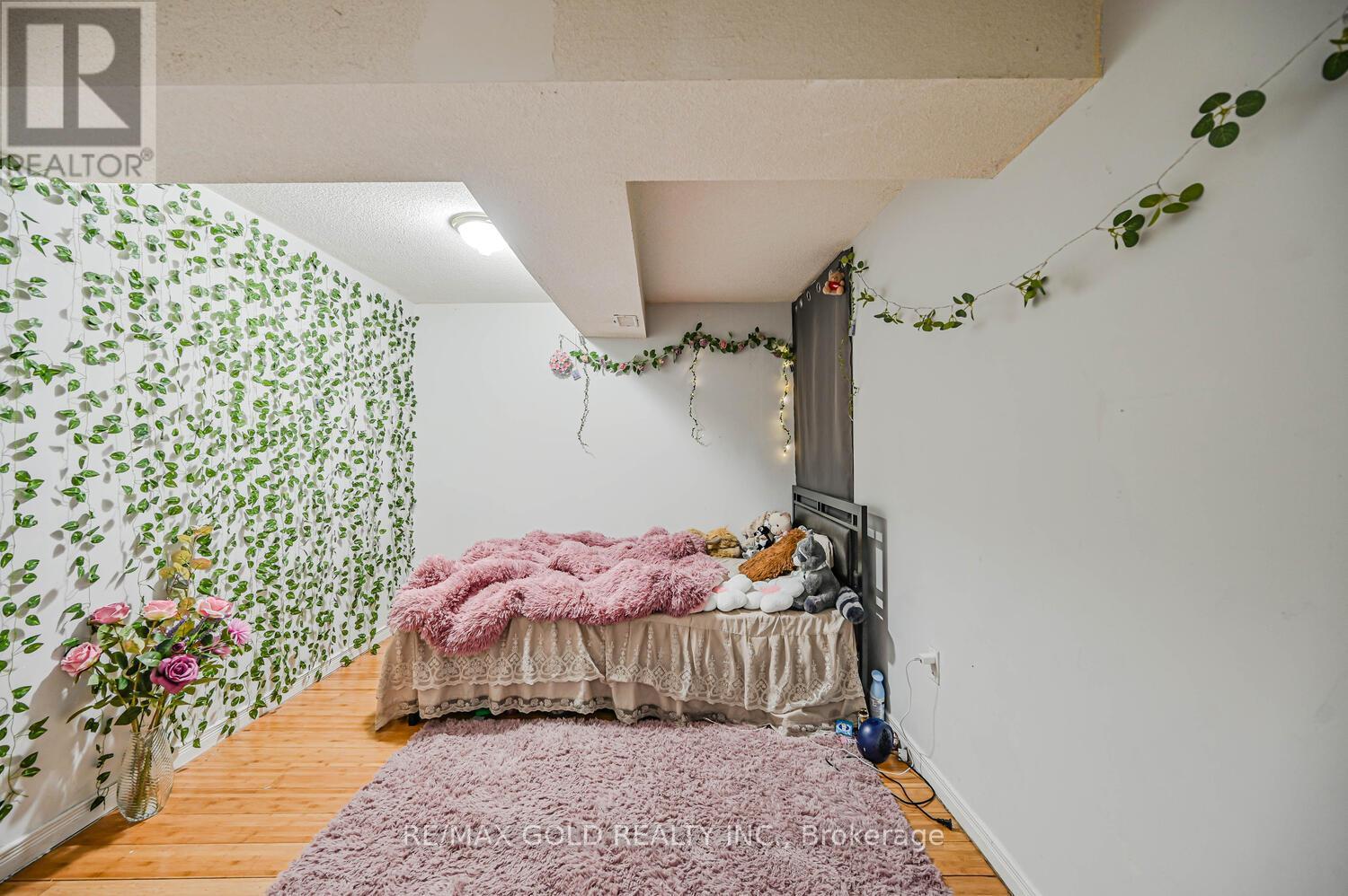 24 Seaside Circle, Brampton (Sandringham-Wellington), Ontario  L6R 2G7 - Photo 37 - W12888882