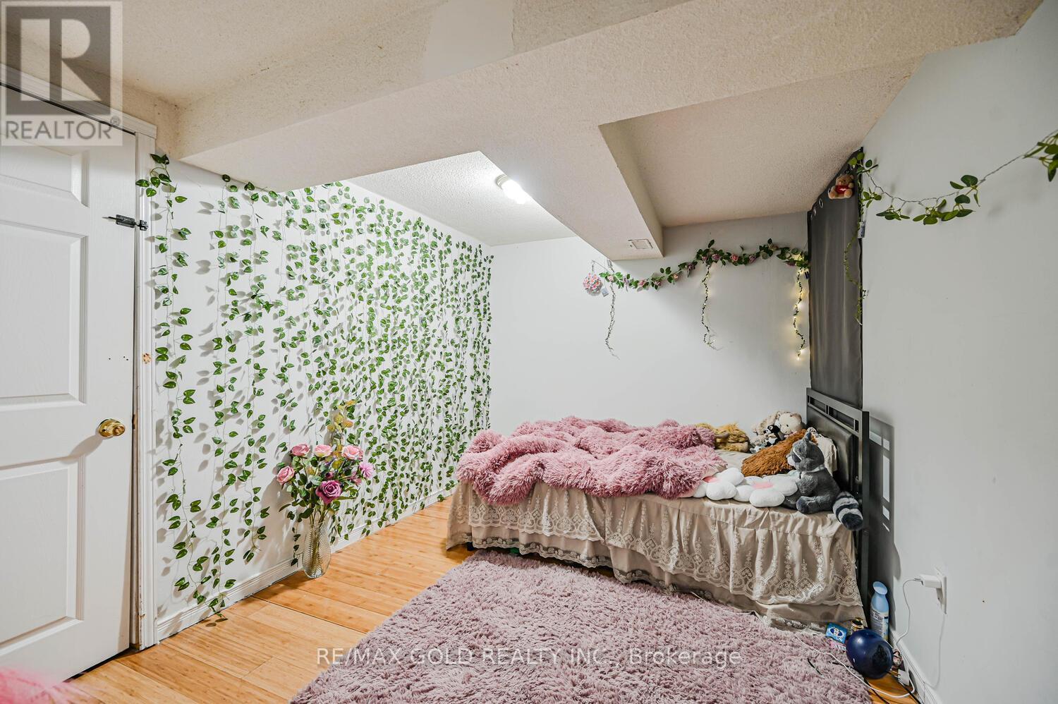 24 Seaside Circle, Brampton (Sandringham-Wellington), Ontario  L6R 2G7 - Photo 38 - W12888882