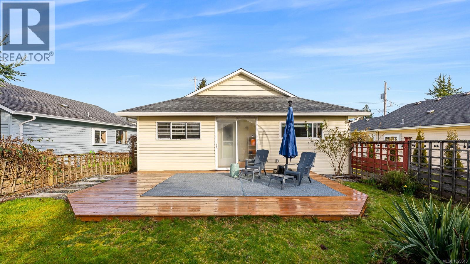 660 25th St, Courtenay, British Columbia  V9N 8J3 - Photo 8 - 1029040