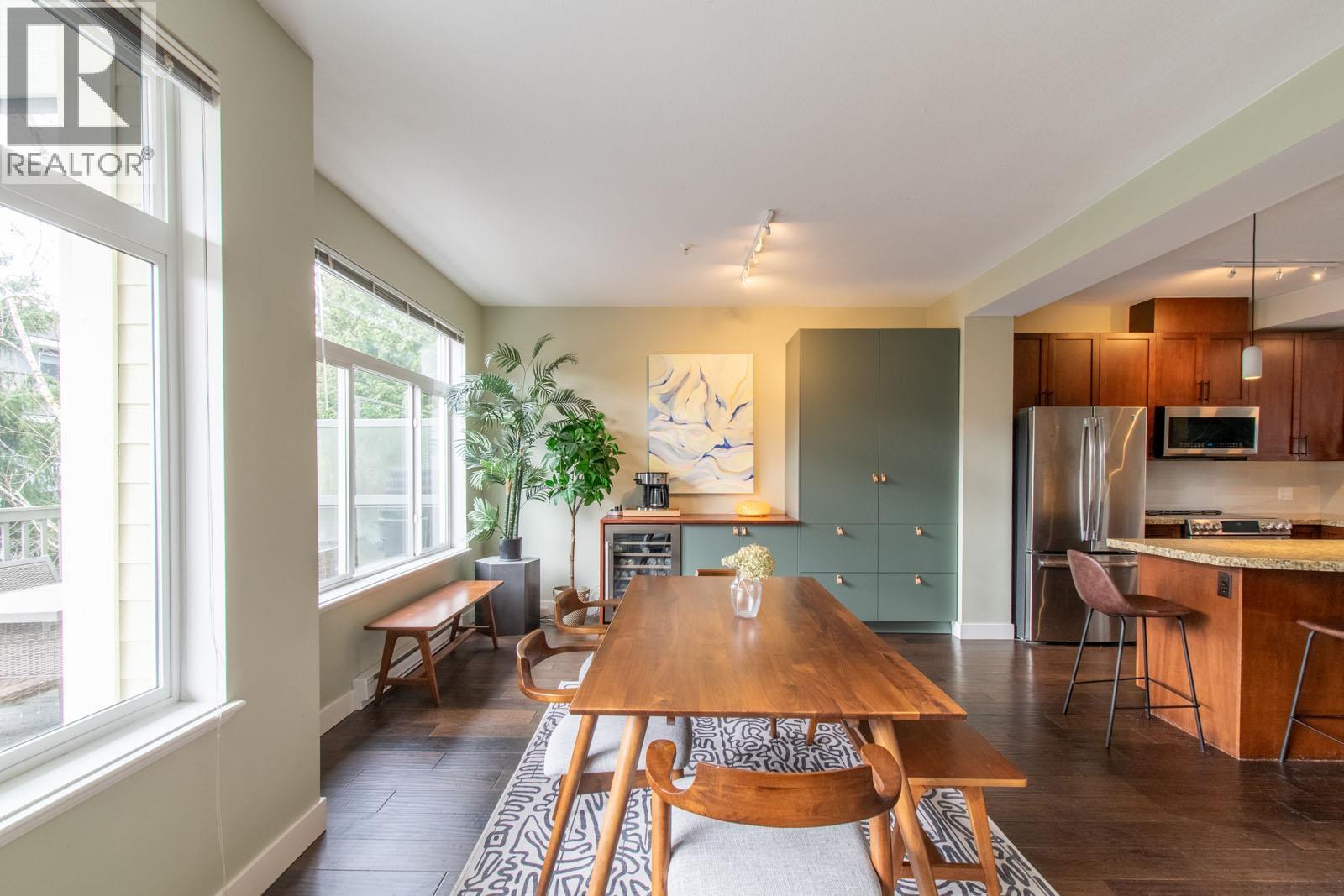 2 40632 GOVERNMENT ROAD, Squamish, British Columbia