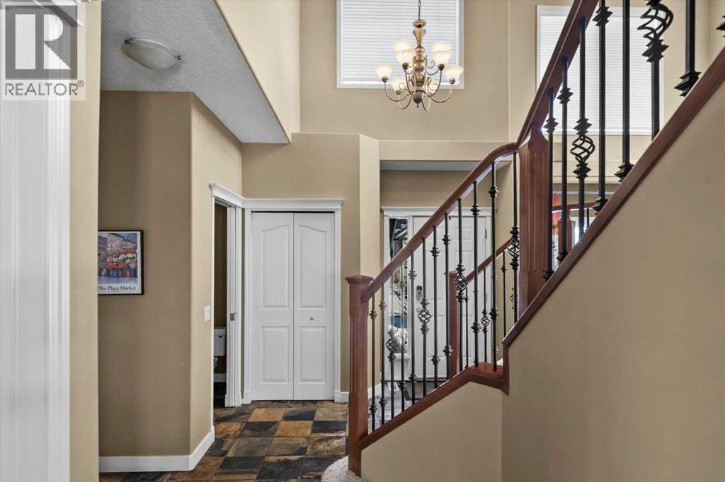 290 Tuscany Ridge Park Nw, Calgary, Alberta  T3L 2H8 - Photo 2 - A2292403