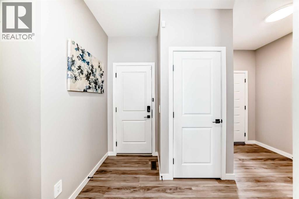 1337 Chinook Gate Green Sw, Airdrie, Alberta  T4B 5J1 - Photo 4 - A2292831