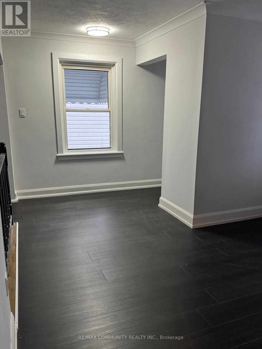 61 Adelaide Street S, Kawartha Lakes (Lindsay), Ontario  K9V 3J6 - Photo 11 - X12888776