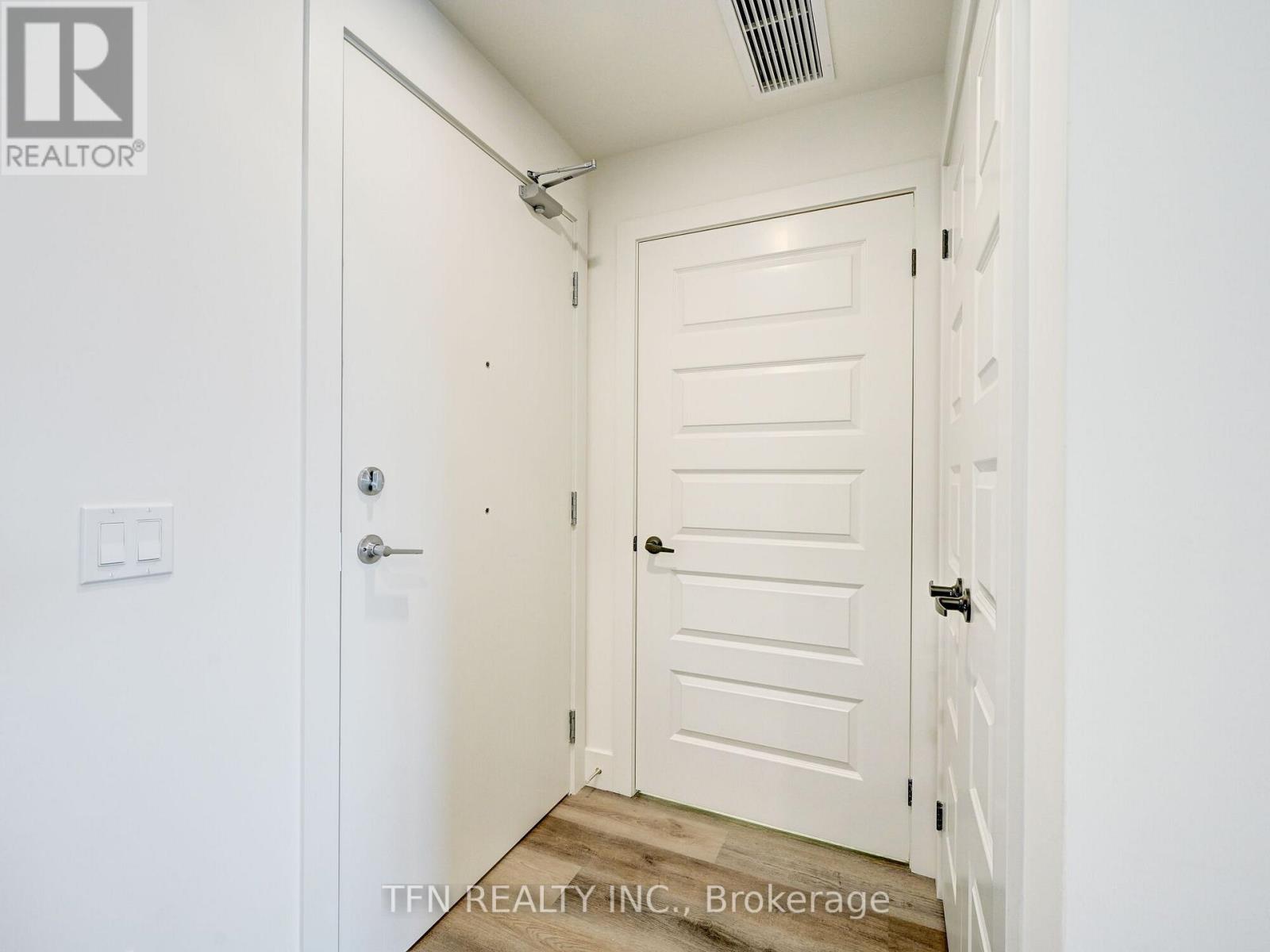 307 - 107 Rogers Street N, Waterloo, Ontario  N2J 1A4 - Photo 10 - X12888818