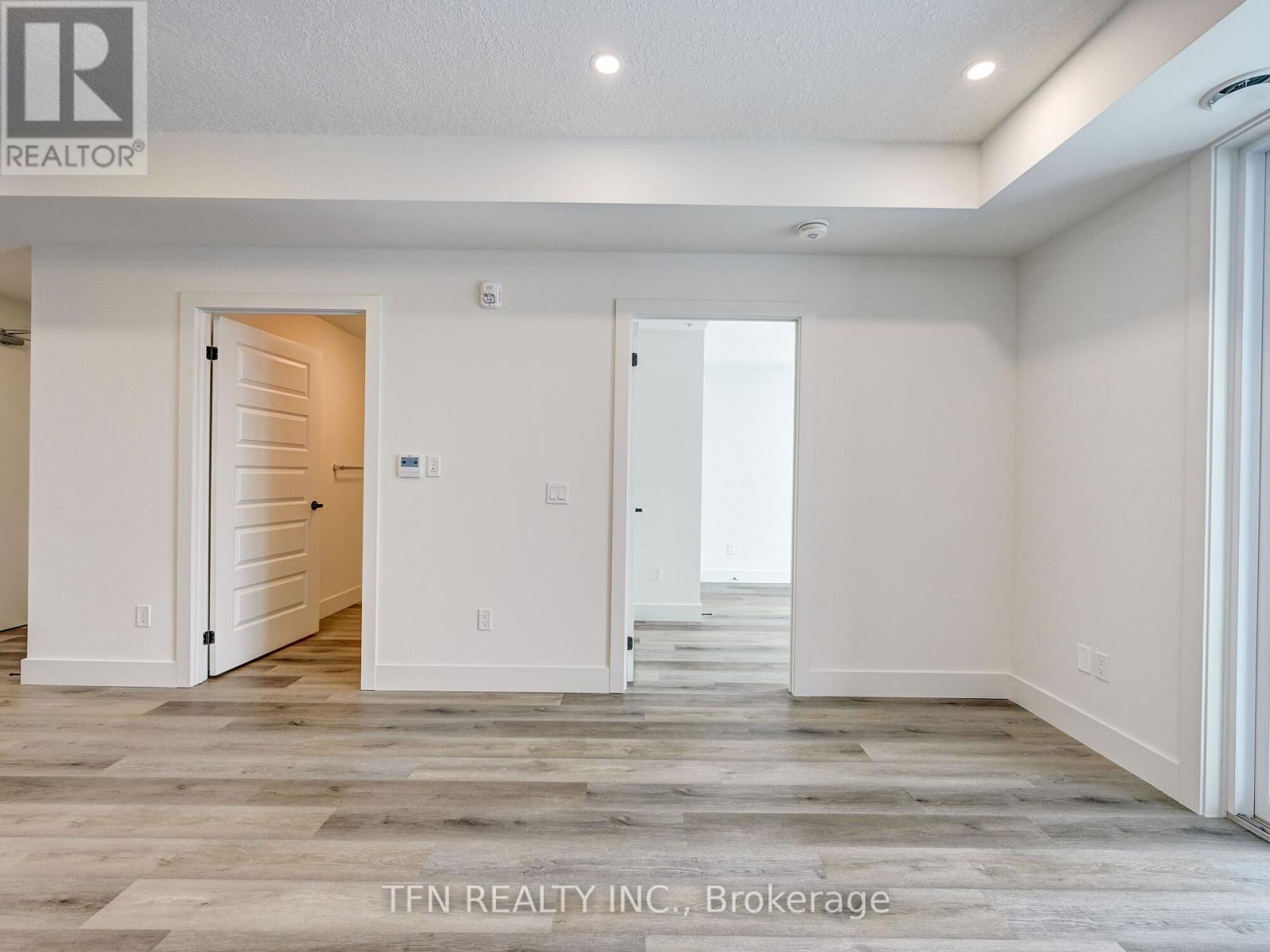 307 - 107 Rogers Street N, Waterloo, Ontario  N2J 1A4 - Photo 4 - X12888818