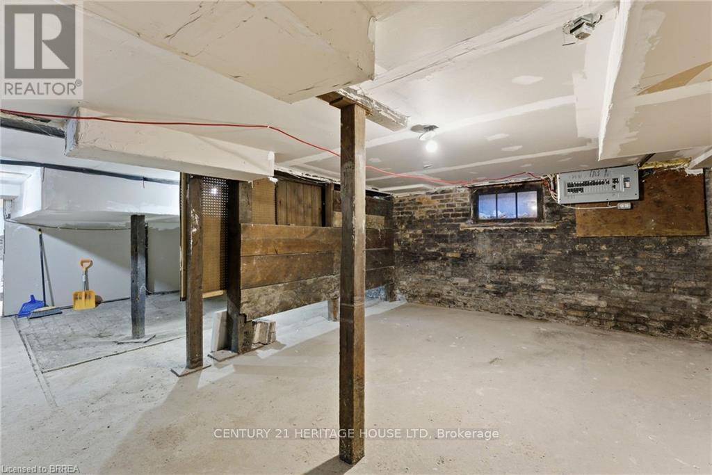 174-176 Darling Street, Brantford, Ontario  N3S 3W6 - Photo 22 - X12888842