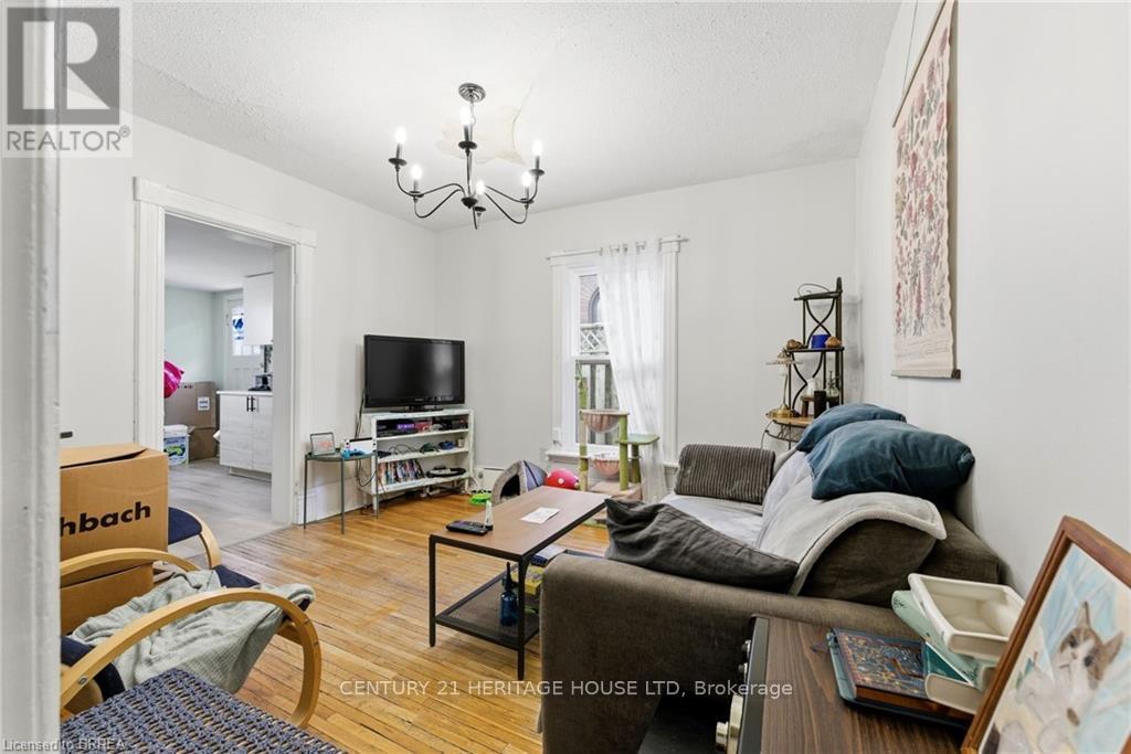 174-176 Darling Street, Brantford, Ontario  N3S 3W6 - Photo 23 - X12888842