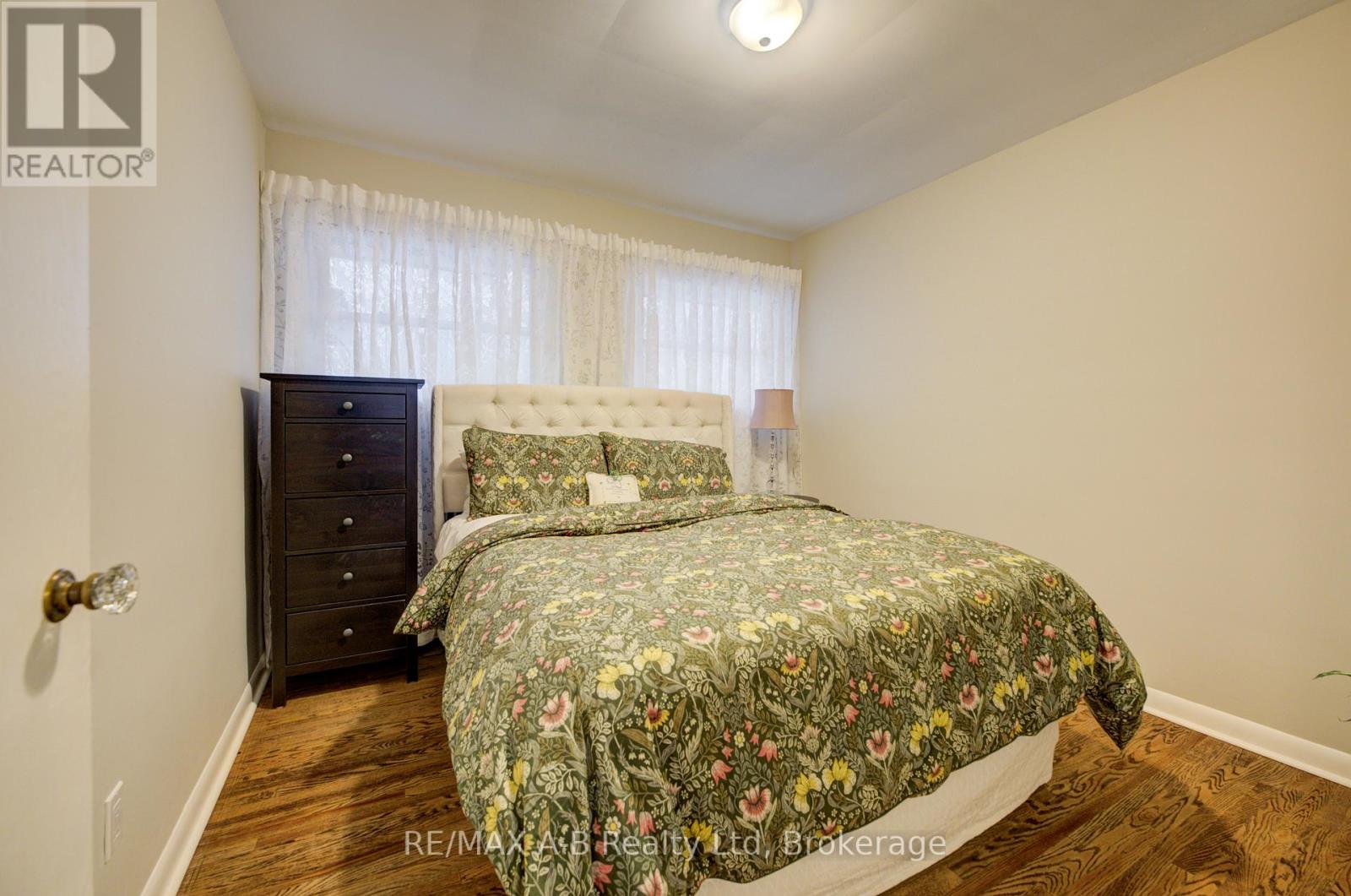 30 Arthur Street, Stratford, Ontario  N5A 6E3 - Photo 16 - X12883474