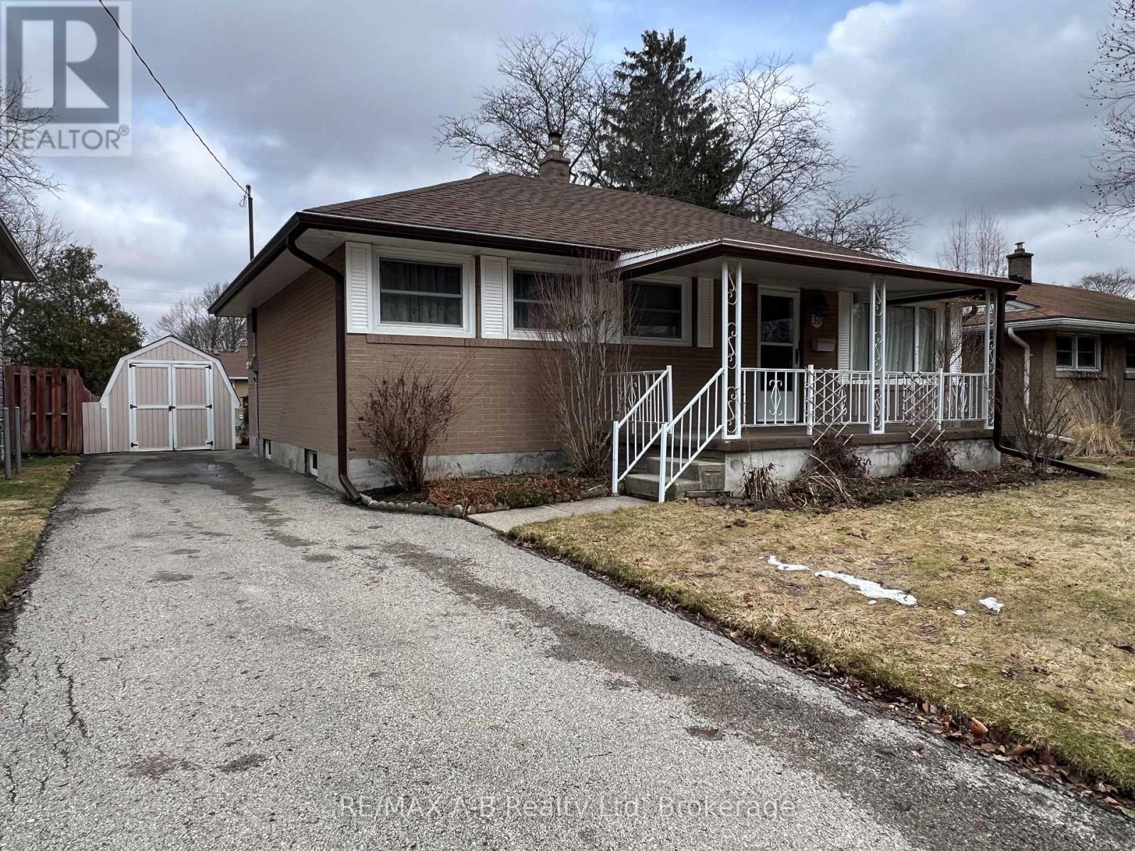 30 Arthur Street, Stratford, Ontario  N5A 6E3 - Photo 2 - X12883474