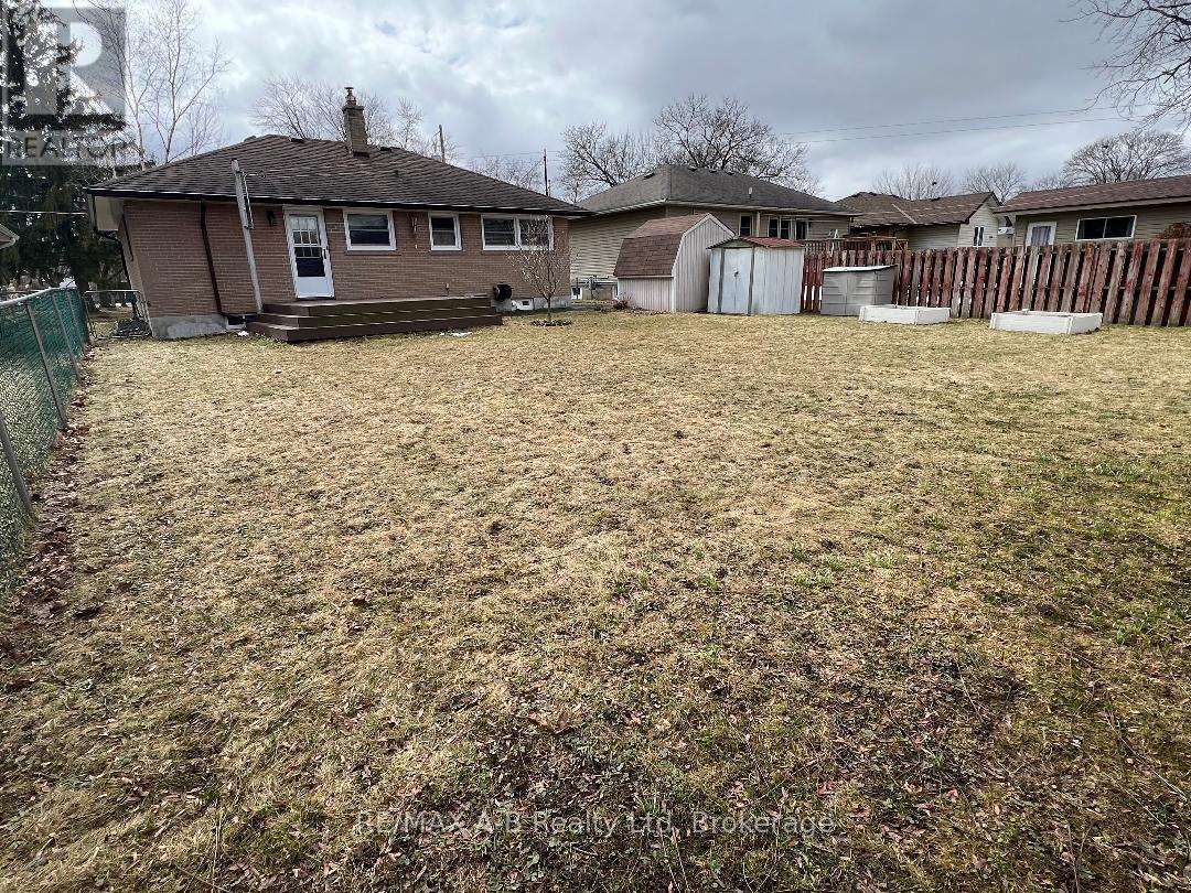 30 Arthur Street, Stratford, Ontario  N5A 6E3 - Photo 31 - X12883474