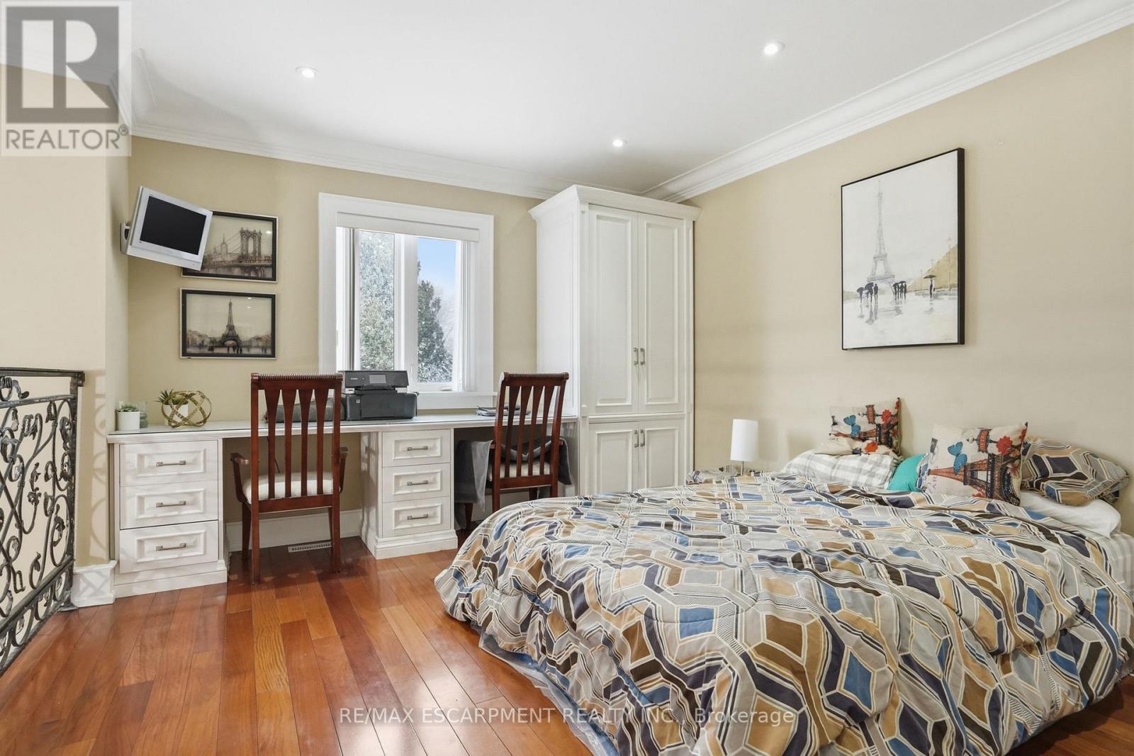 2489 Olinda Court, Mississauga, Ontario  L5C 4P5 - Photo 24 - W12877606