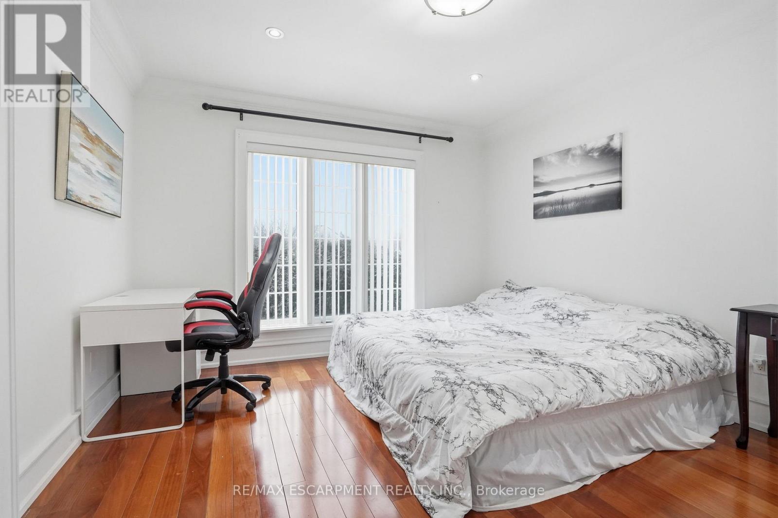 2489 Olinda Court, Mississauga, Ontario  L5C 4P5 - Photo 25 - W12877606