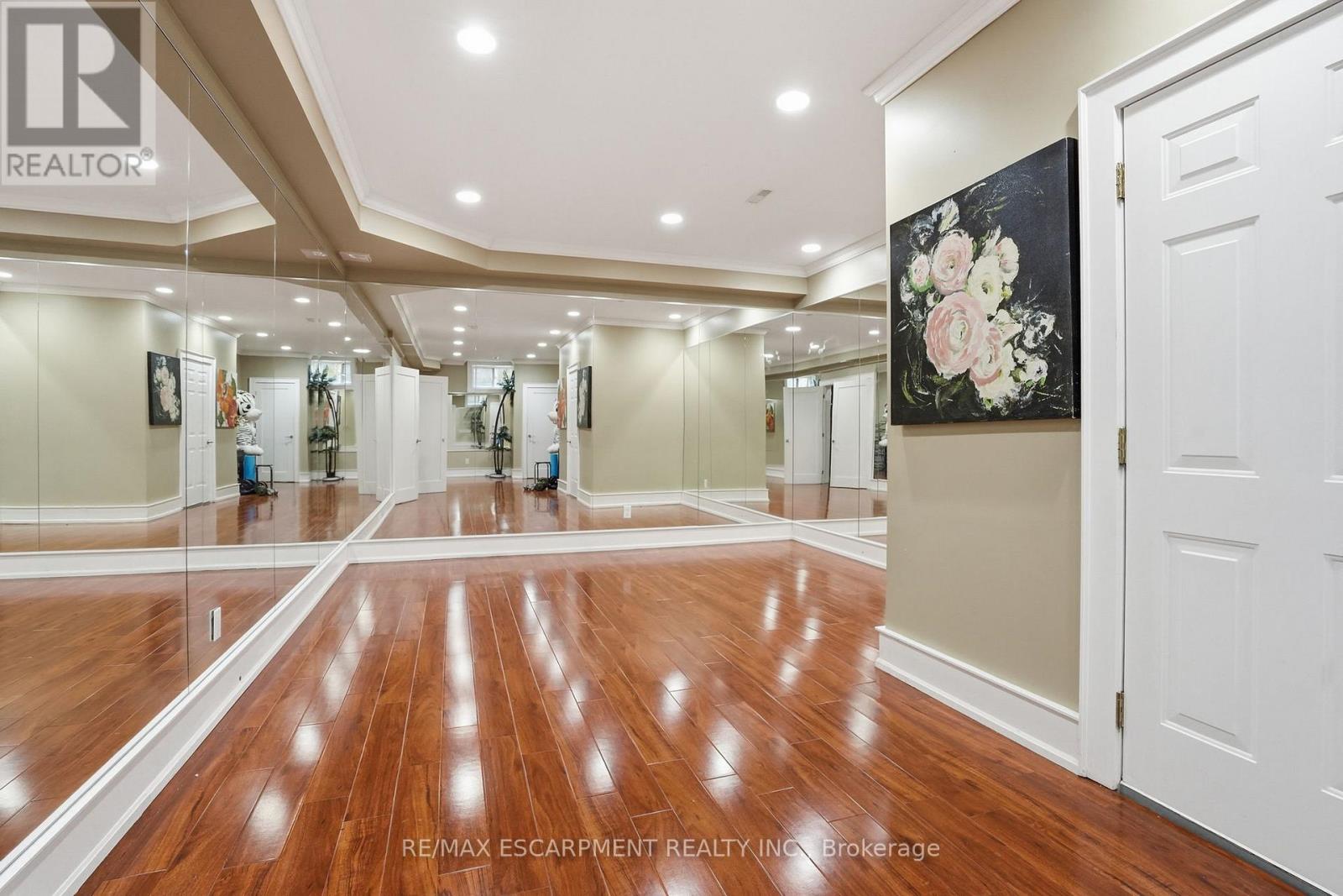 2489 Olinda Court, Mississauga, Ontario  L5C 4P5 - Photo 33 - W12877606