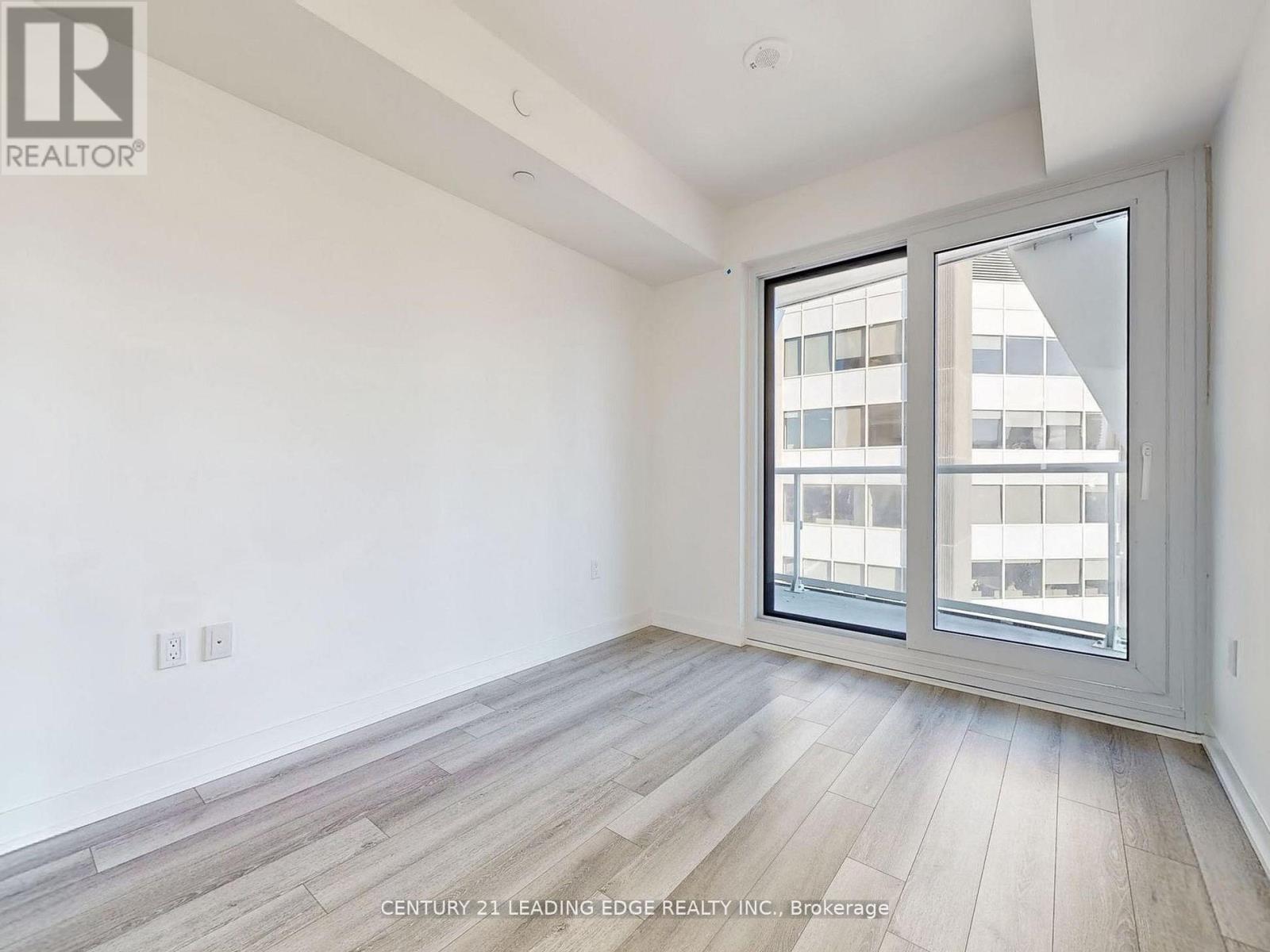 2614 - 230 Simcoe Street, Toronto (Kensington-Chinatown), Ontario  M5T 0G7 - Photo 11 - C12861750