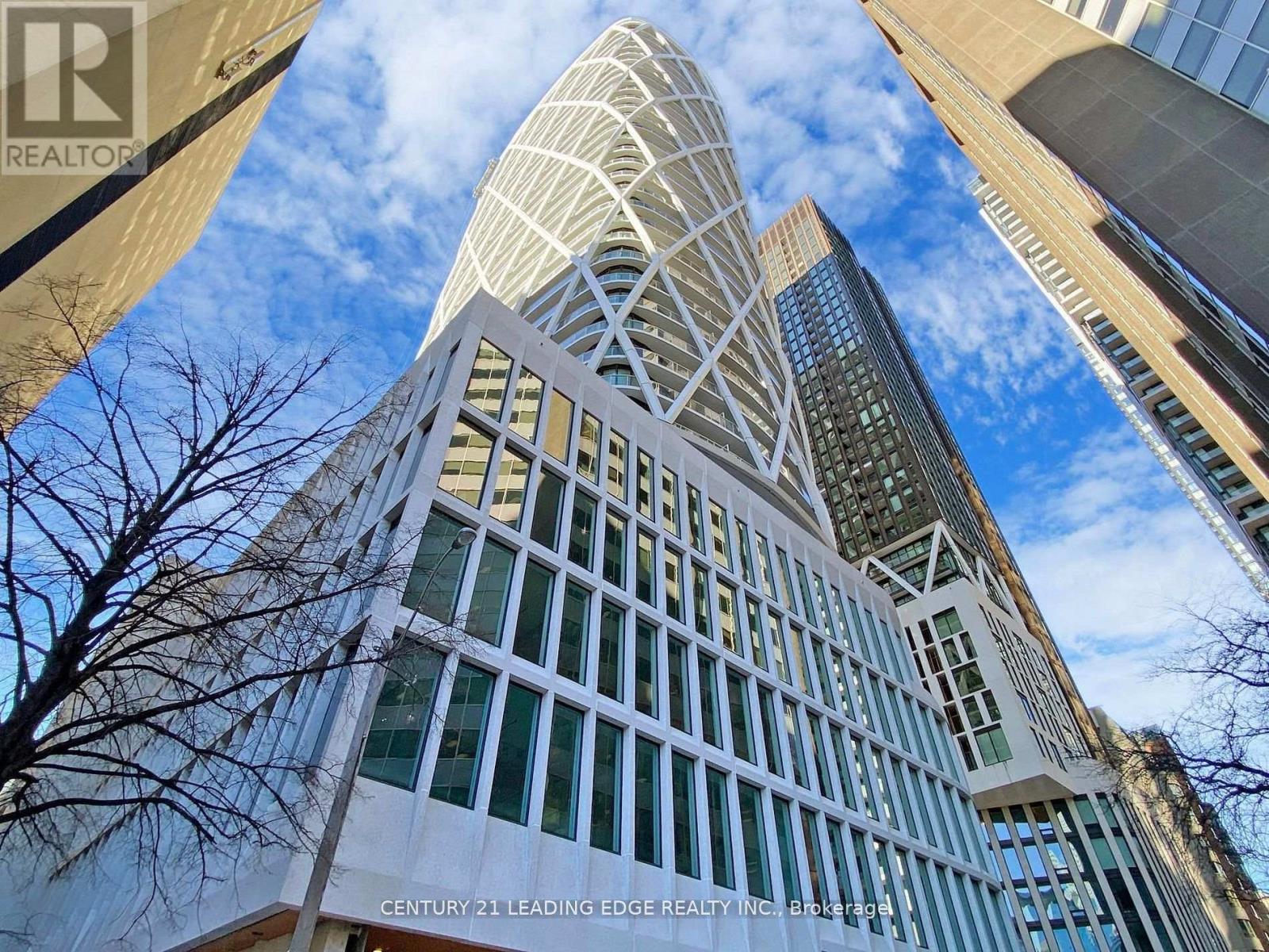 2614 - 230 Simcoe Street, Toronto (Kensington-Chinatown), Ontario  M5T 0G7 - Photo 1 - C12861750