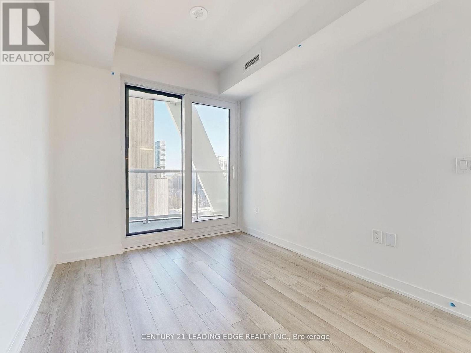 2614 - 230 Simcoe Street, Toronto (Kensington-Chinatown), Ontario  M5T 0G7 - Photo 12 - C12861750