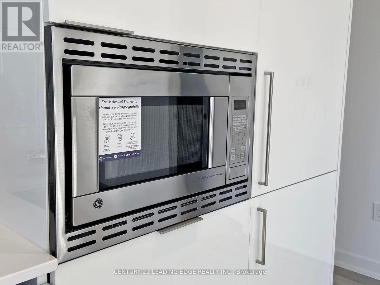 2614 - 230 Simcoe Street, Toronto (Kensington-Chinatown), Ontario  M5T 0G7 - Photo 10 - C12861750