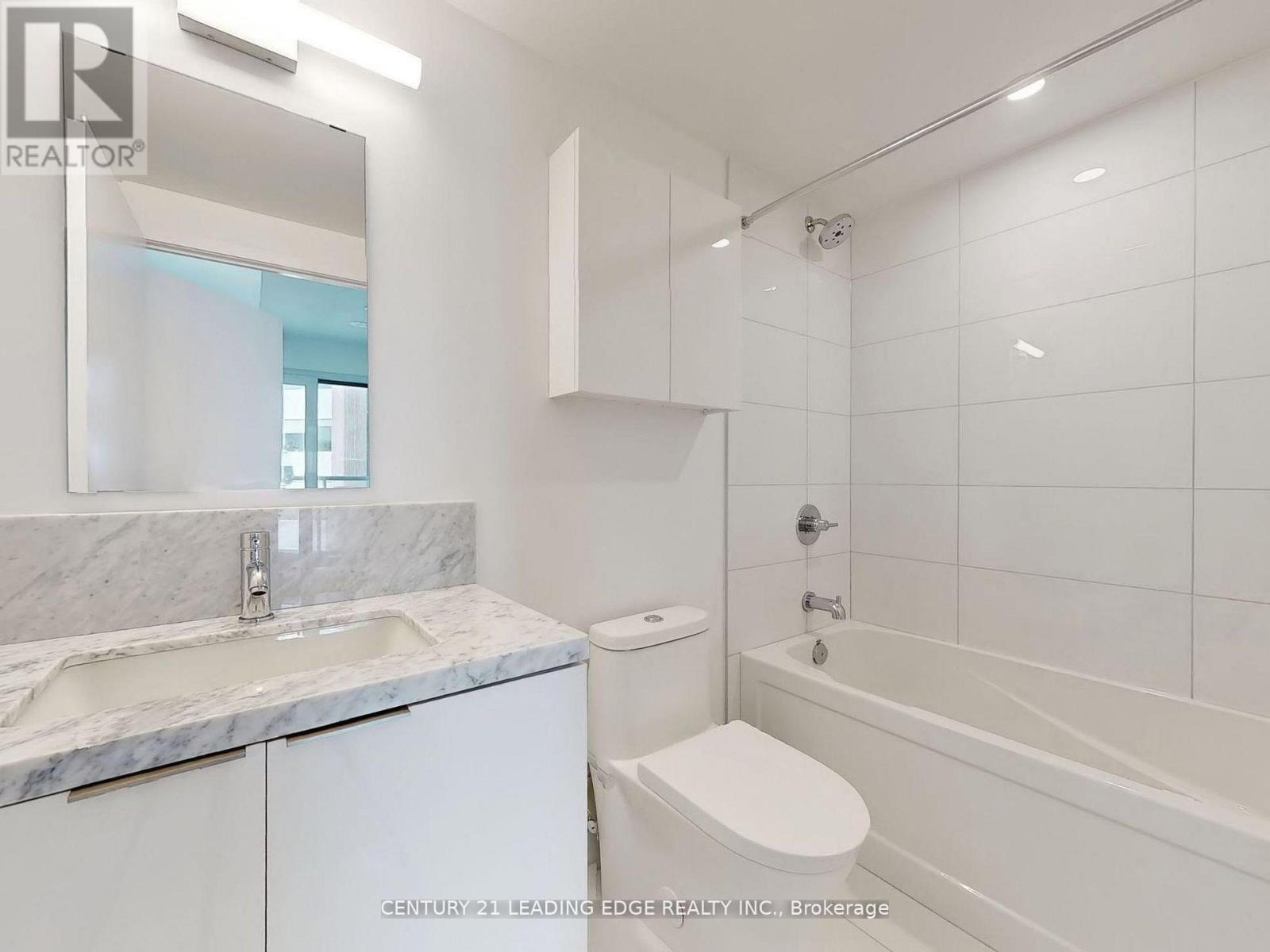 2614 - 230 Simcoe Street, Toronto (Kensington-Chinatown), Ontario  M5T 0G7 - Photo 14 - C12861750