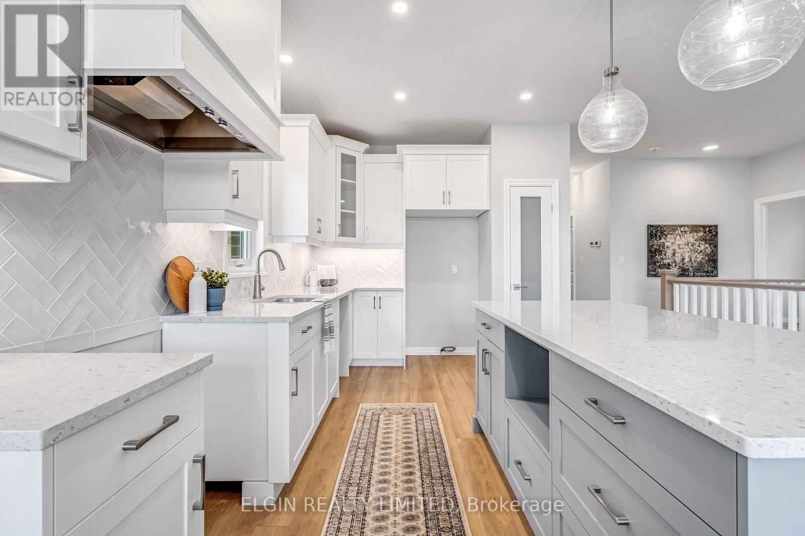 Photo 13 of 39 for 254 Renaissance Drive