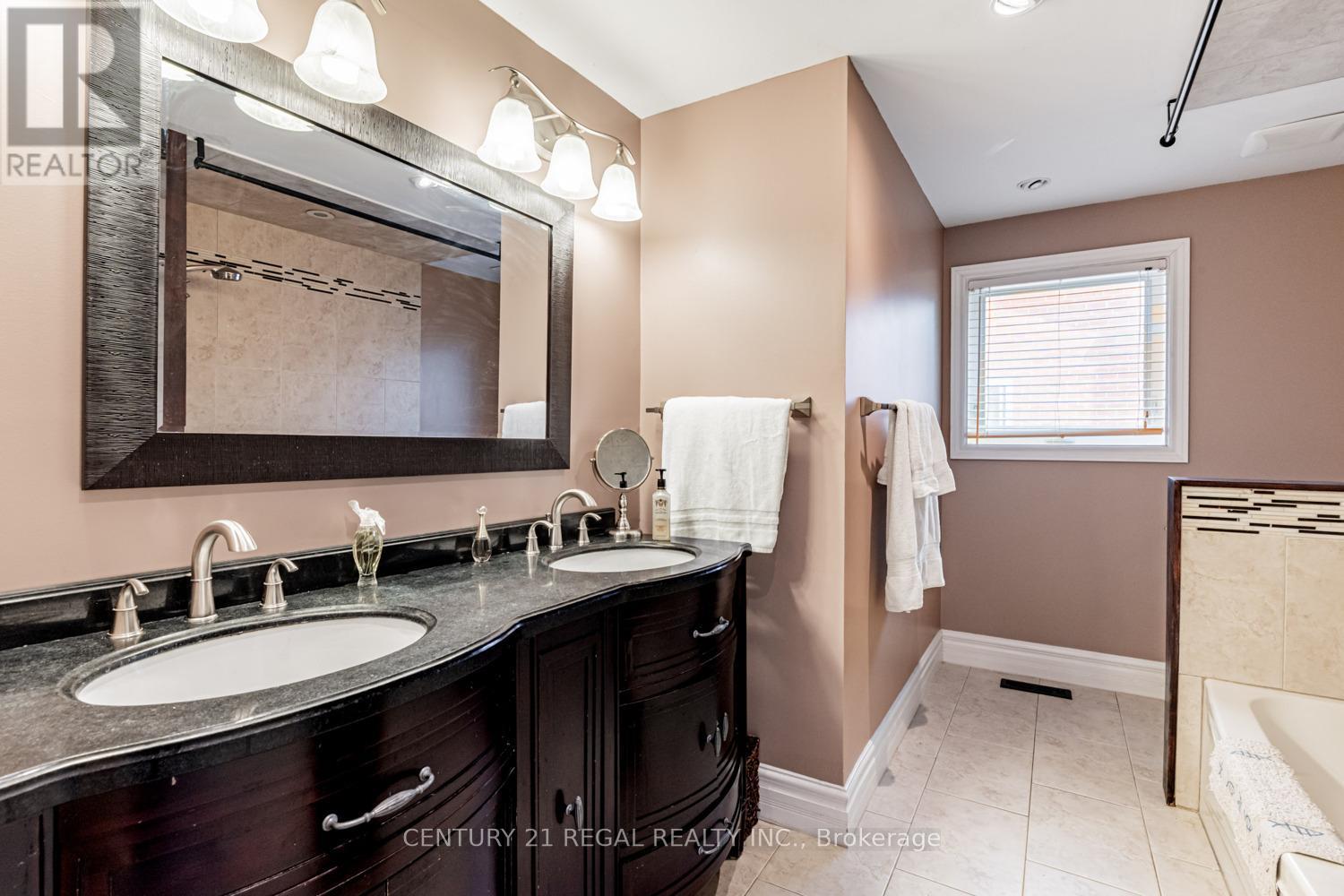 42 Milner Crescent, Ajax, Ontario  L1S 4X4 - Photo 24 - E12410235